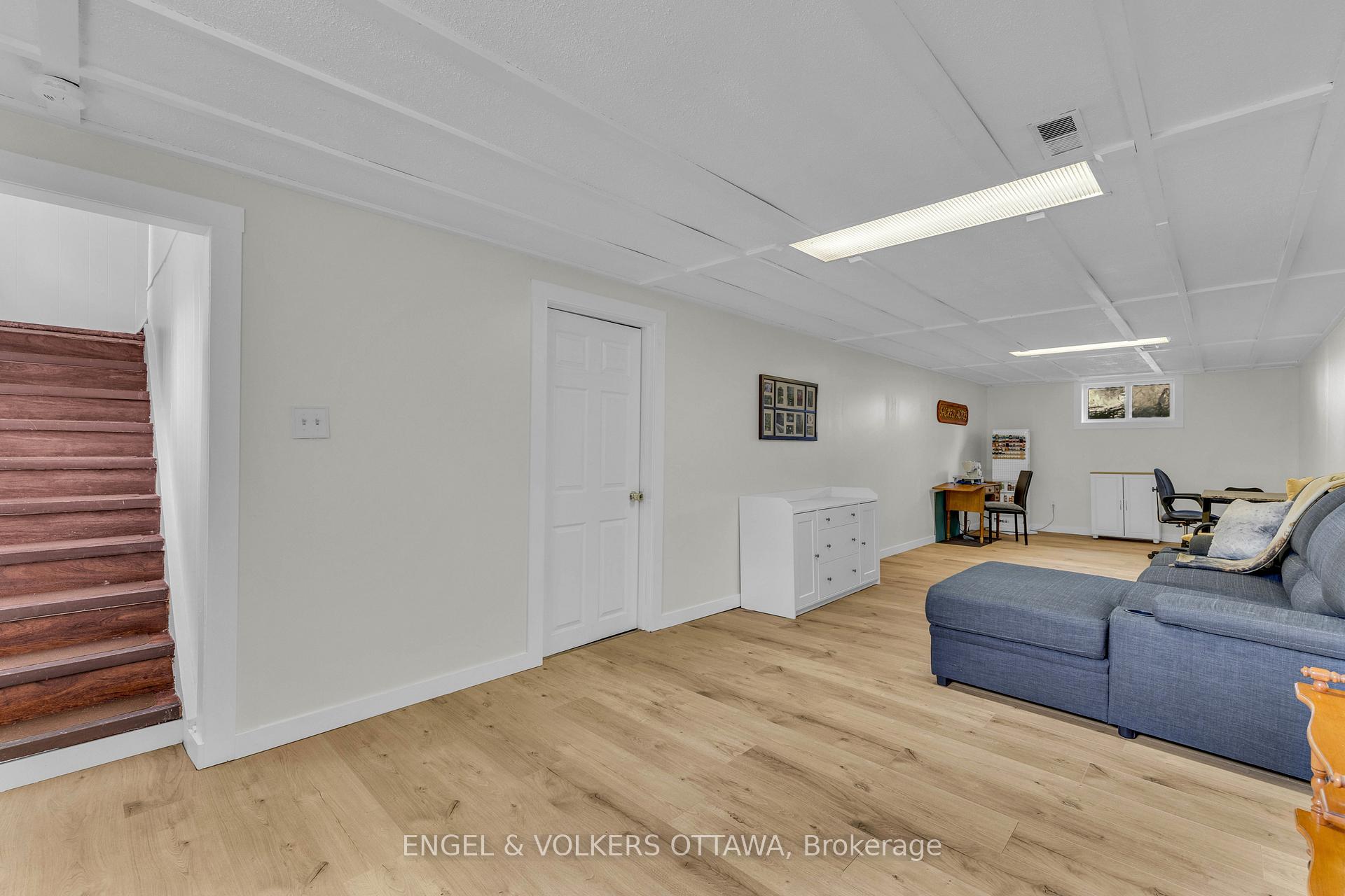 Photo 23 of 4690 Thunder Road, Ottawa, Carlsbad Springs — HOMEH