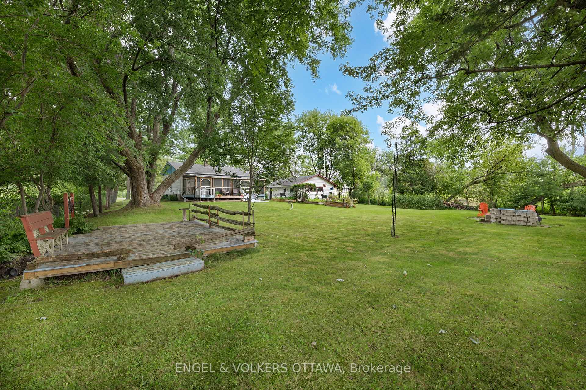 Photo 32 of 4690 Thunder Road, Ottawa, Carlsbad Springs — HOMEH