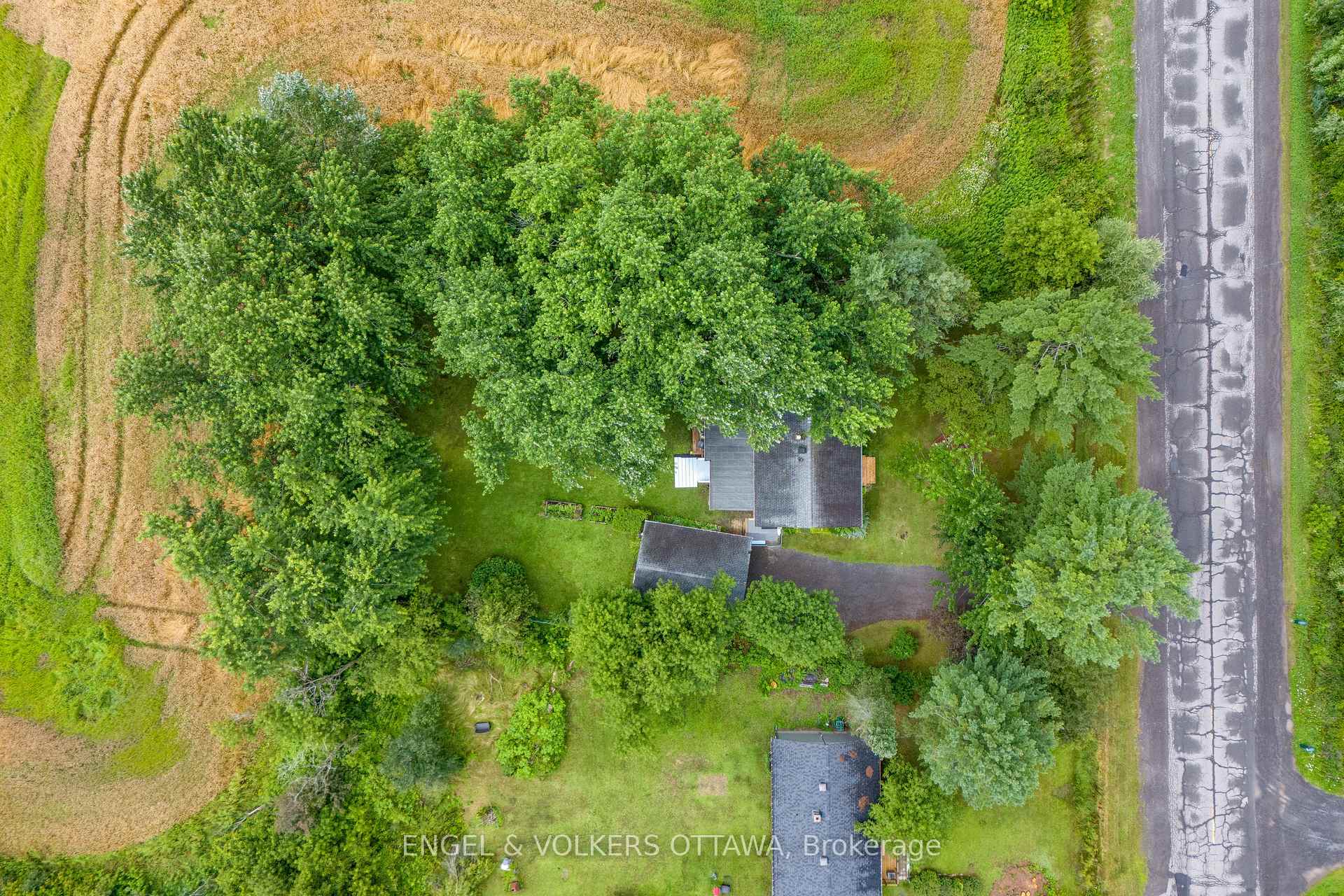 Photo 40 of 4690 Thunder Road, Ottawa, Carlsbad Springs — HOMEH