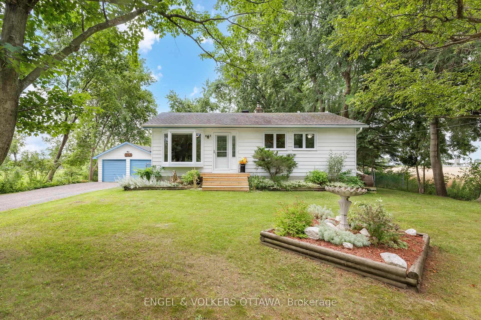 Photo 42 of 4690 Thunder Road, Ottawa, Carlsbad Springs — HOMEH