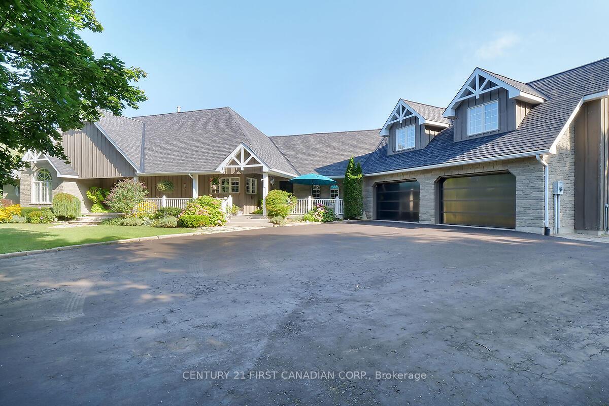 Front of 33992 Moore Court
