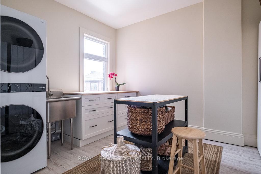 Photo 25 of 20 Peter Street, Hamilton, Central — HOMEH