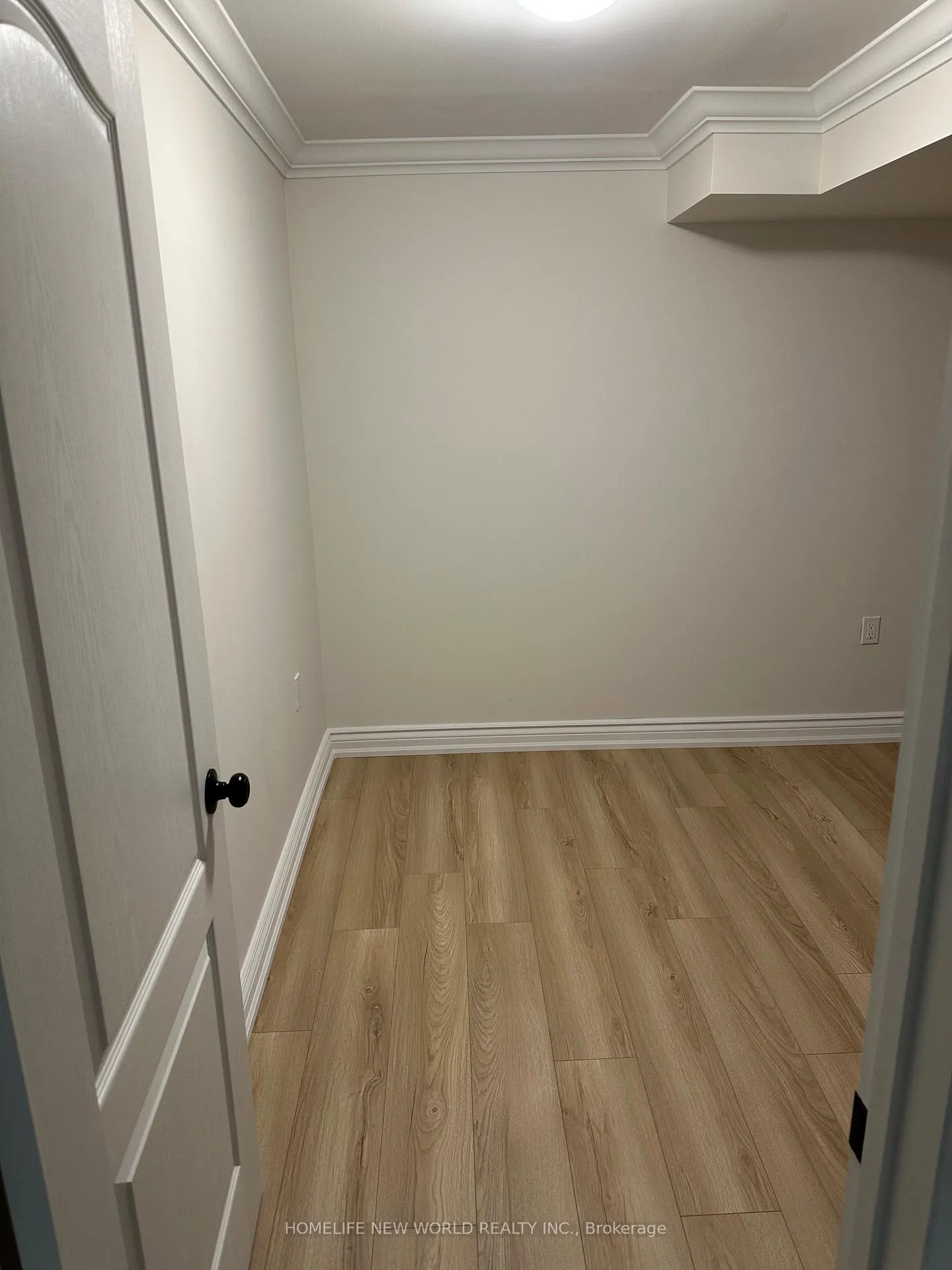 Photo 8 of Unit Bsmt, 93 Courtney Crescent, Barrie, Painswick South — HOMEH