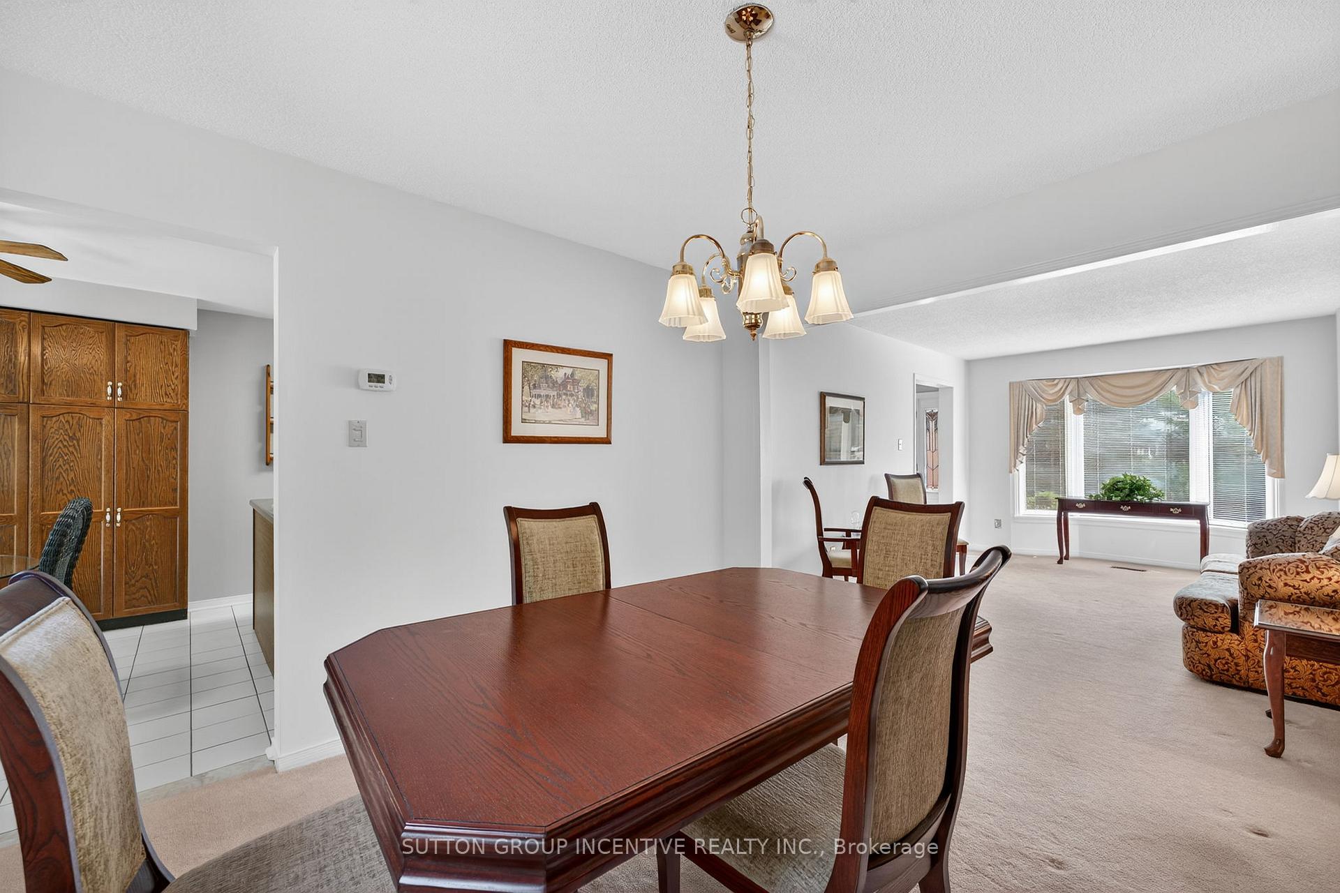 Photo 3 of 26 Peck Street, Barrie, Painswick North — HOMEH