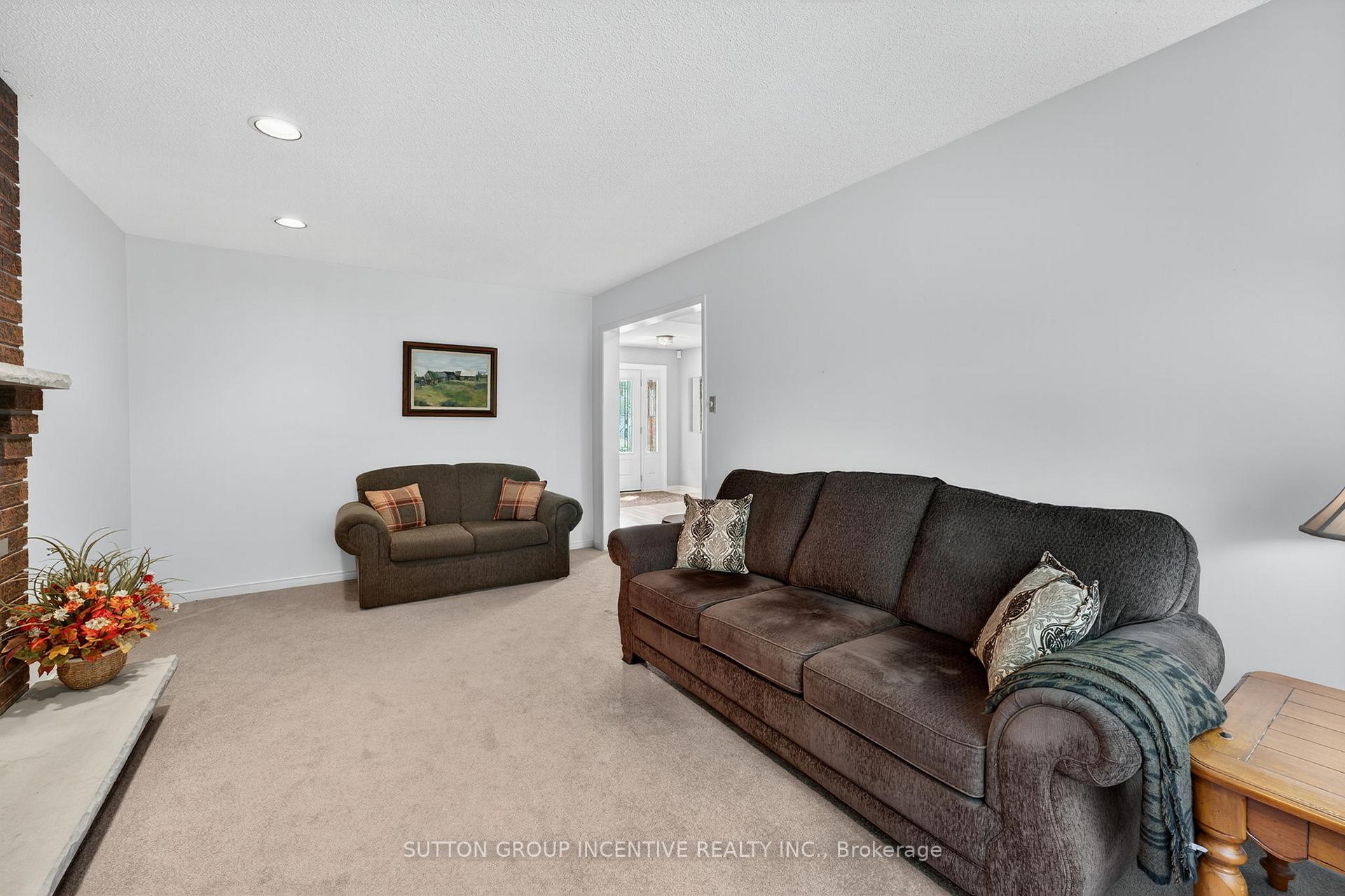 Photo 15 of 26 Peck Street, Barrie, Painswick North — HOMEH