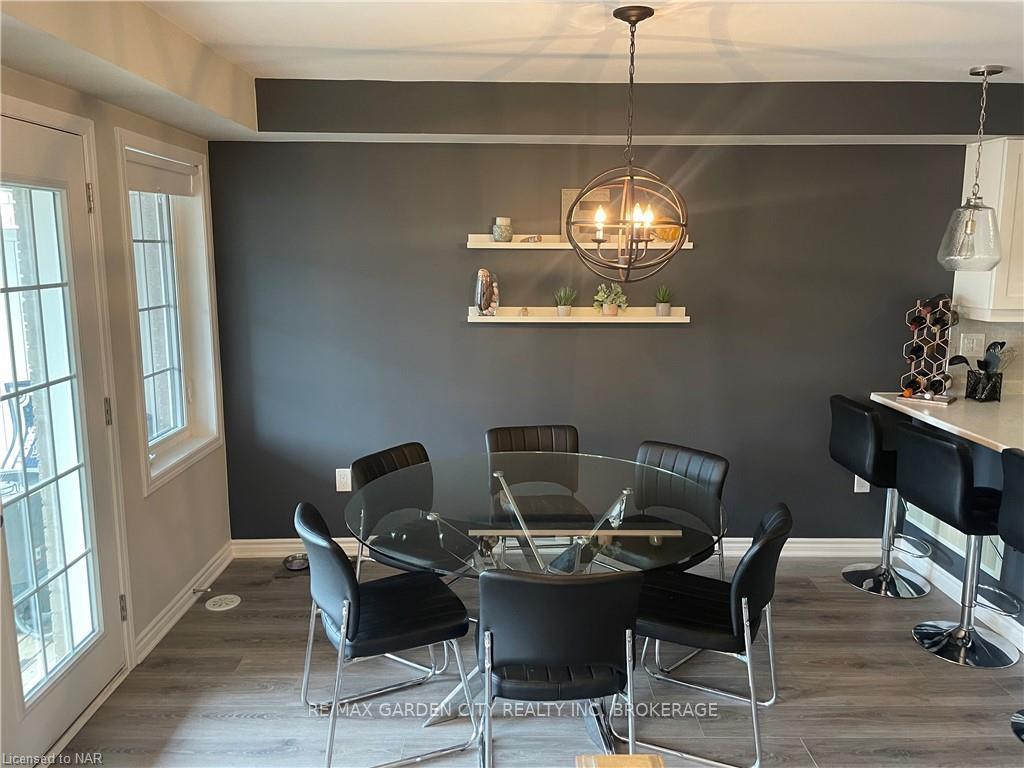 Photo 7 of Unit 61, 22 Spring Creek Drive, Hamilton, Waterdown — HOMEH