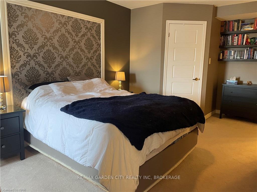 Photo 10 of Unit 61, 22 Spring Creek Drive, Hamilton, Waterdown — HOMEH