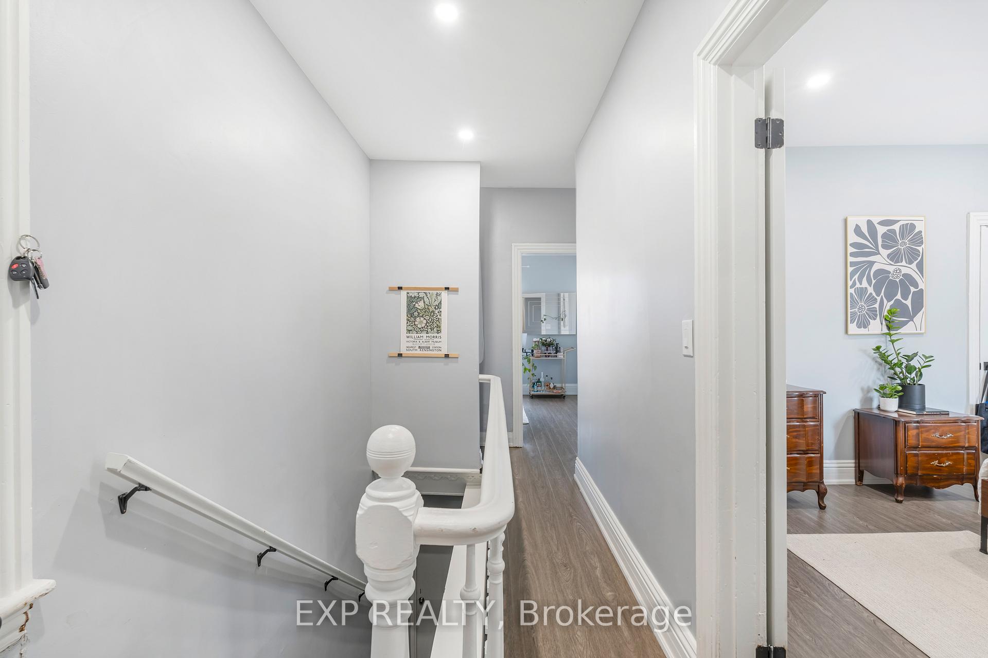 Photo 3 of 147 Elgin Street, Hamilton, Beasley — HOMEH