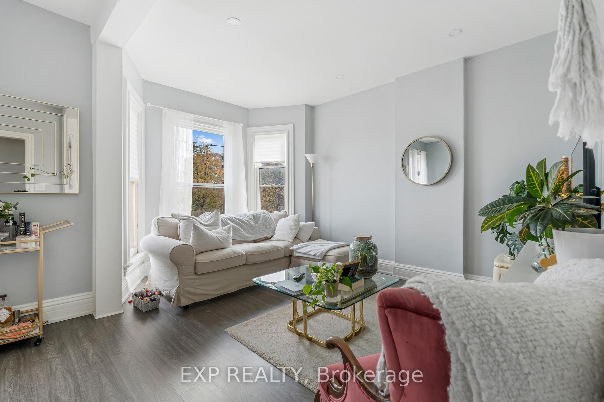 Photo 11 of 147 Elgin Street, Hamilton, Beasley — HOMEH