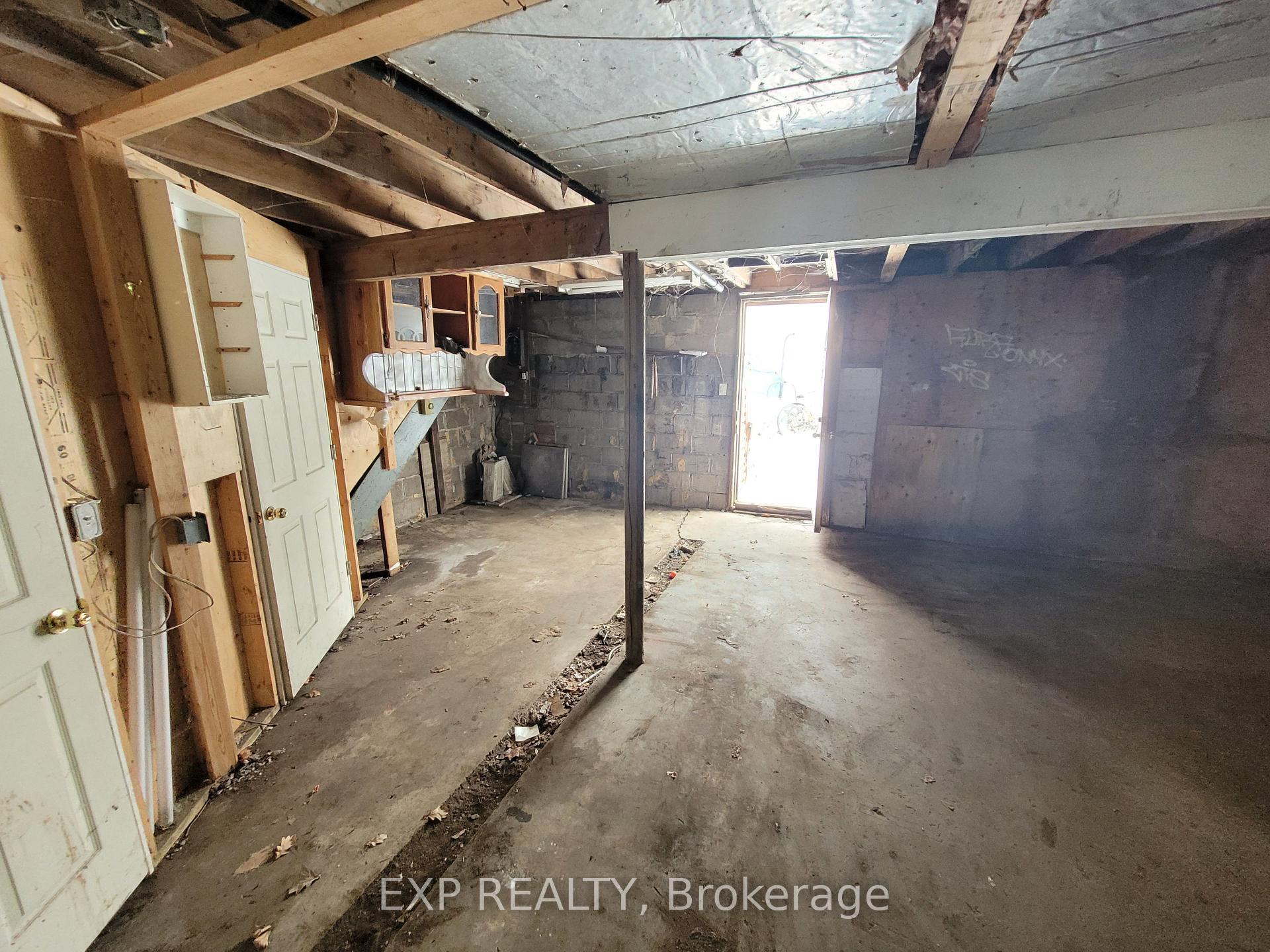 Photo 32 of 147 Elgin Street, Hamilton, Beasley — HOMEH
