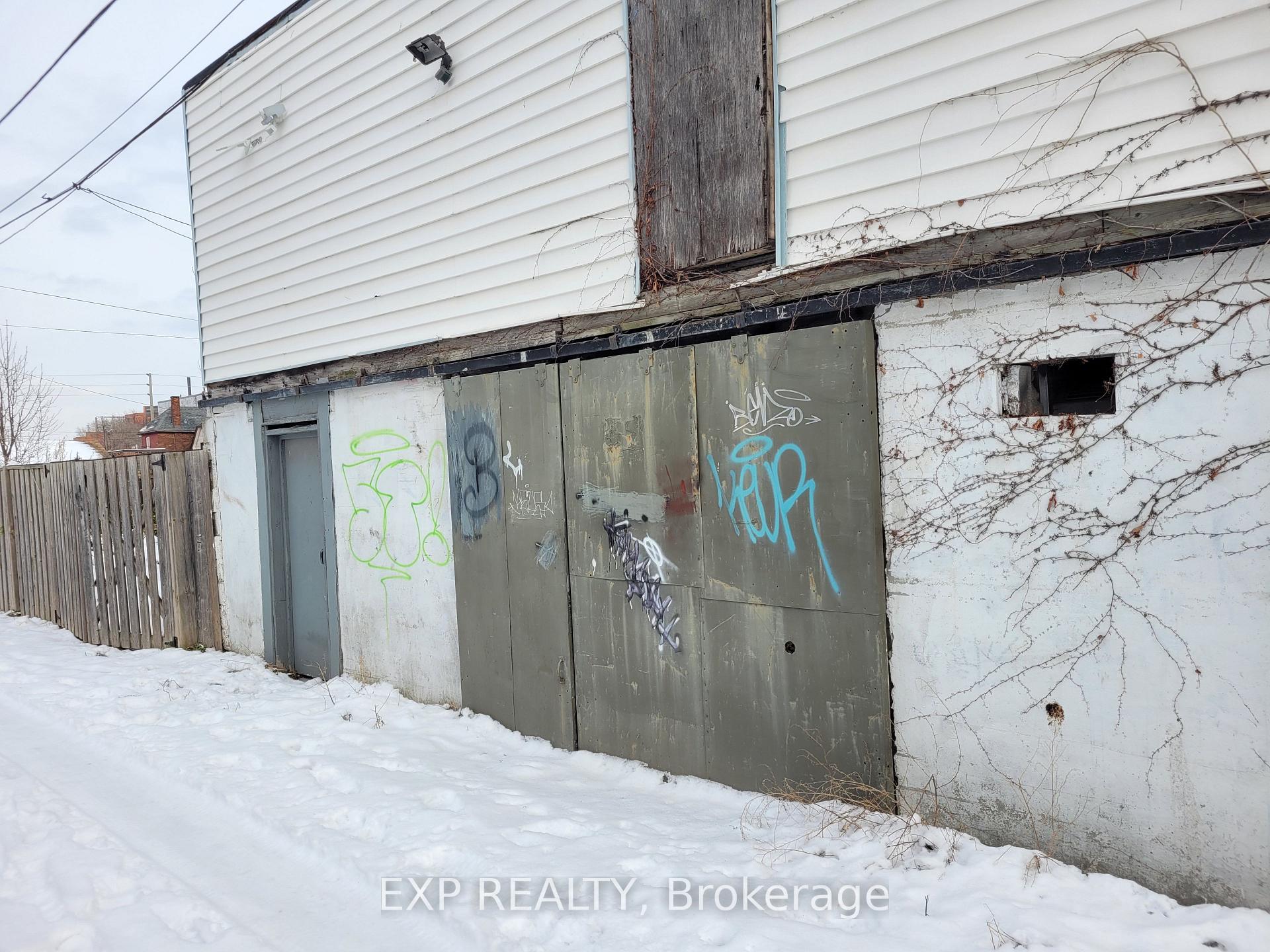 Photo 33 of 147 Elgin Street, Hamilton, Beasley — HOMEH