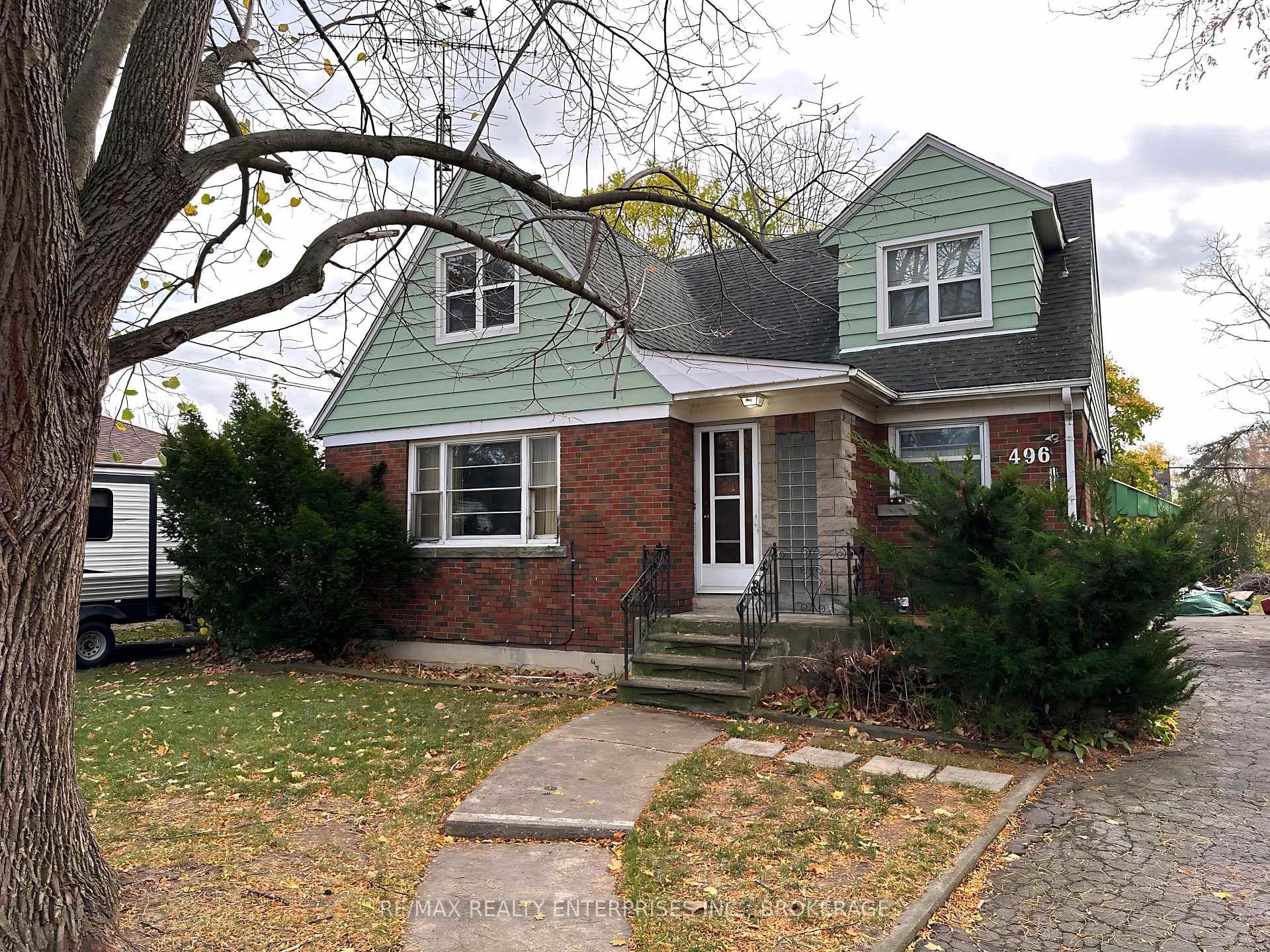 Photo 1 of 496 Carlton Street, St. Catharines, Carlton/Bunting — HOMEH