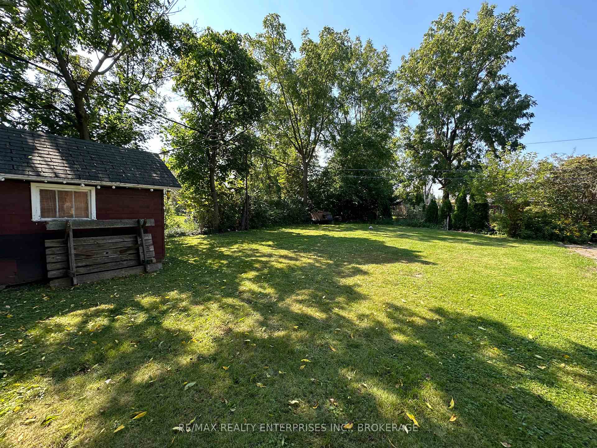 Photo 23 of 496 Carlton Street, St. Catharines, Carlton/Bunting — HOMEH
