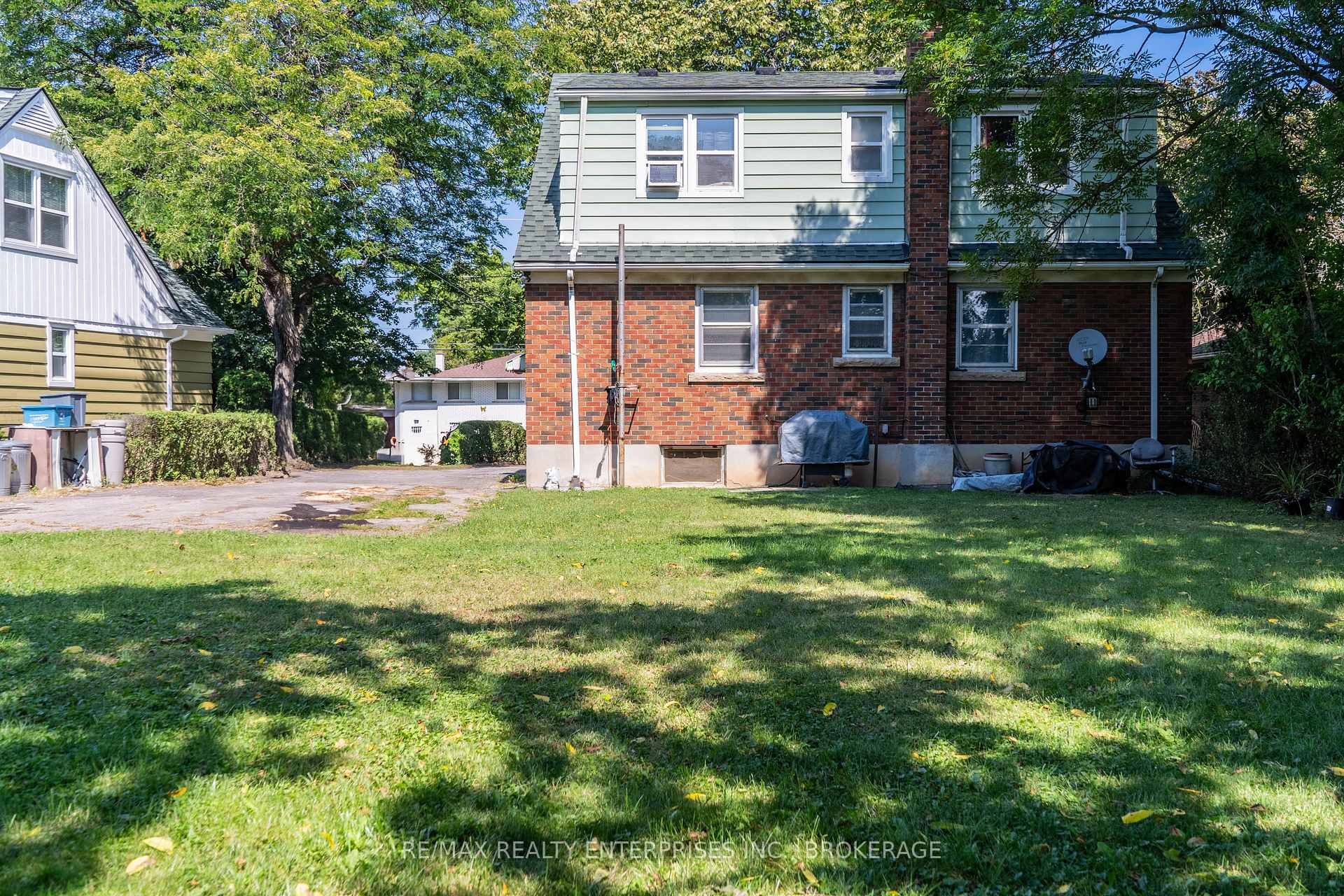 Photo 30 of 496 Carlton Street, St. Catharines, Carlton/Bunting — HOMEH