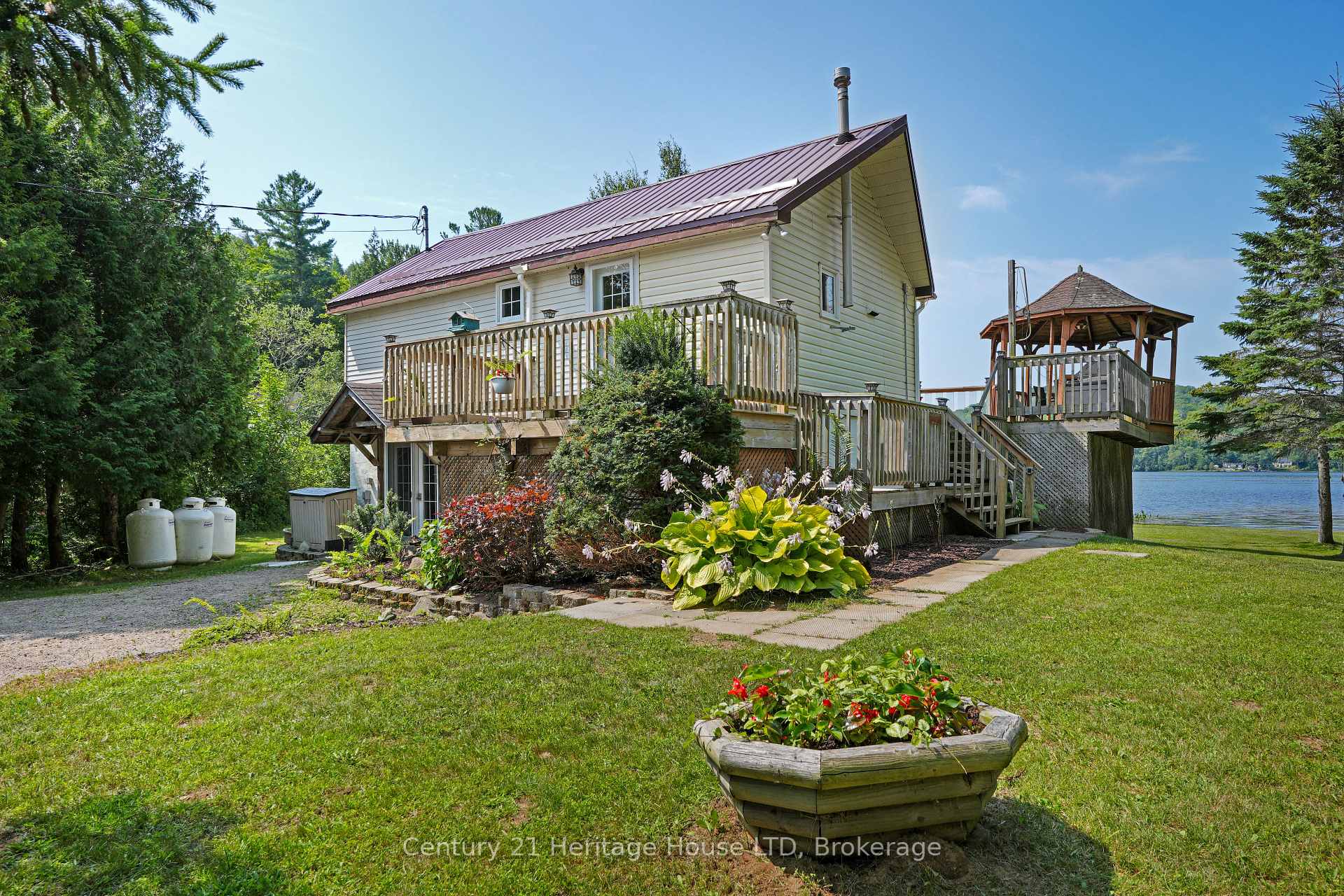 Photo 11 of 391 Pine Drive, Faraday — HOMEH