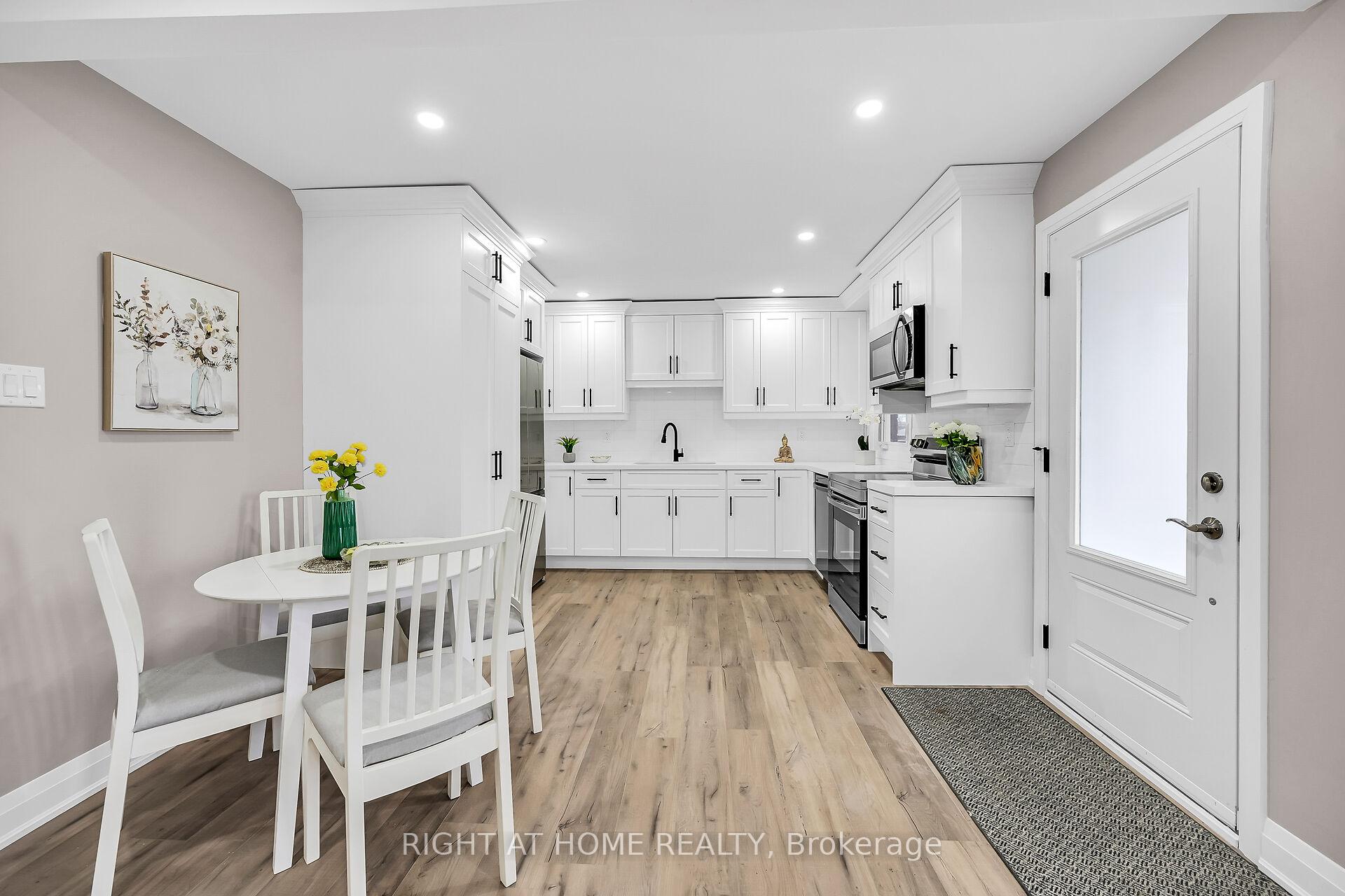 Photo 3 of 147 Allenby Avenue, Hamilton, Balfour — HOMEH