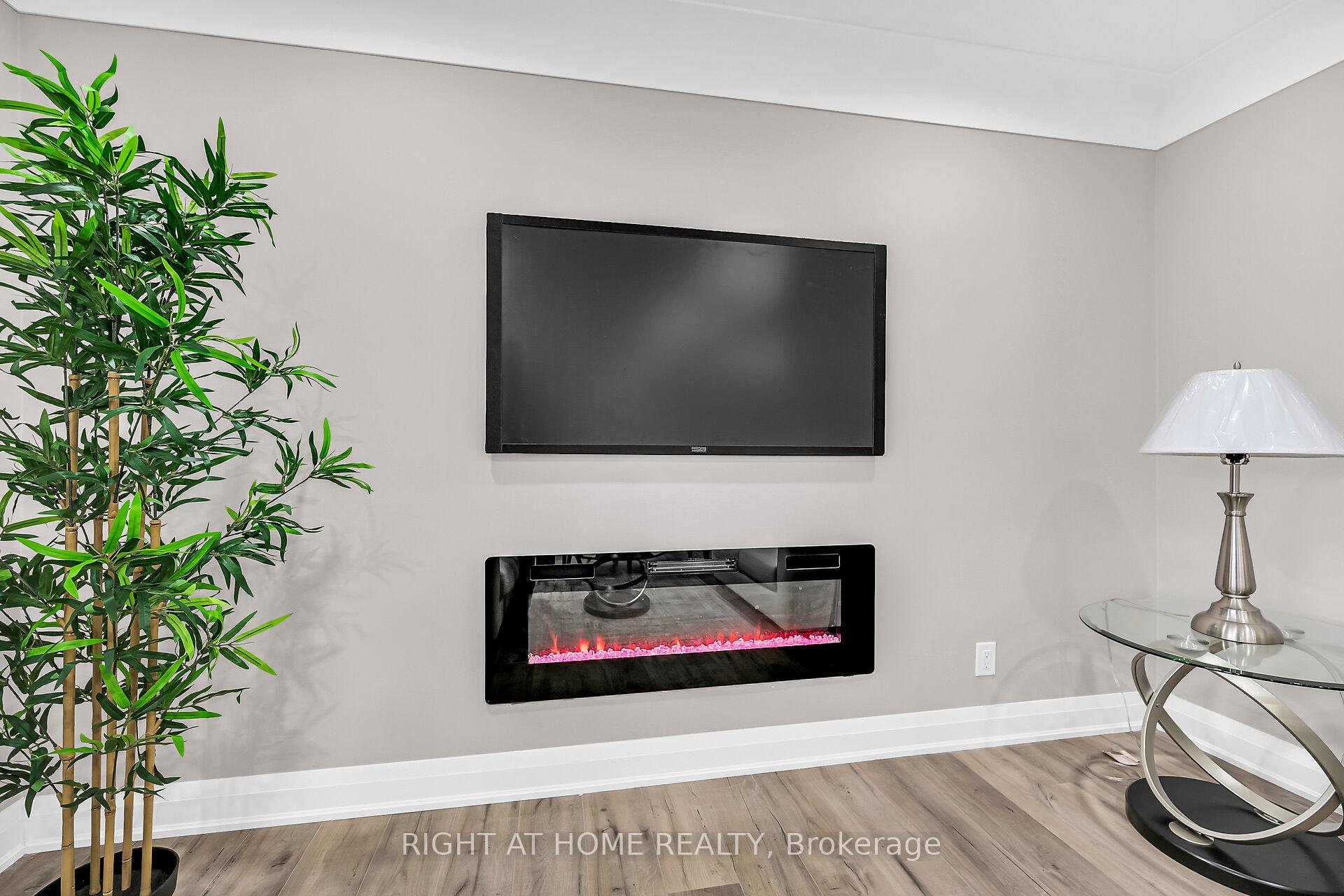 Photo 9 of 147 Allenby Avenue, Hamilton, Balfour — HOMEH