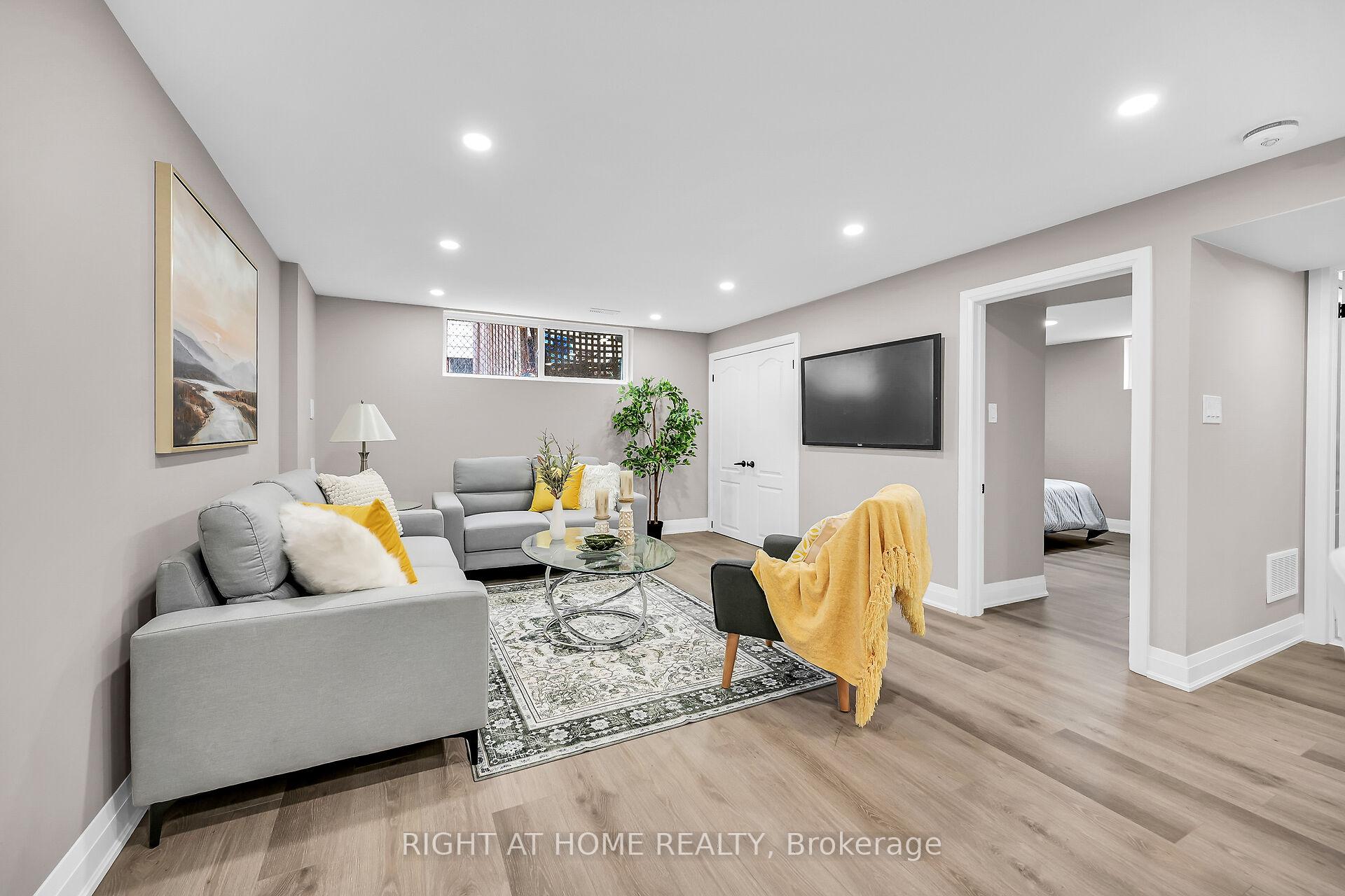 Photo 22 of 147 Allenby Avenue, Hamilton, Balfour — HOMEH