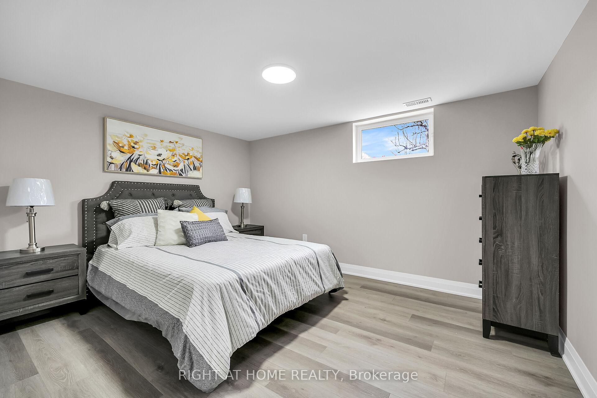 Photo 27 of 147 Allenby Avenue, Hamilton, Balfour — HOMEH