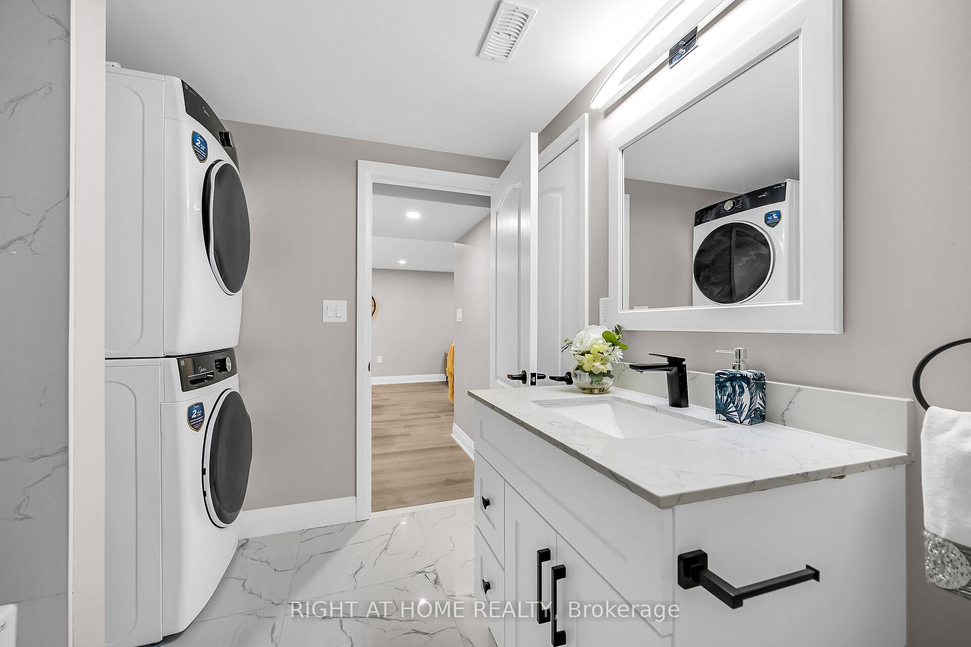 Photo 31 of 147 Allenby Avenue, Hamilton, Balfour — HOMEH