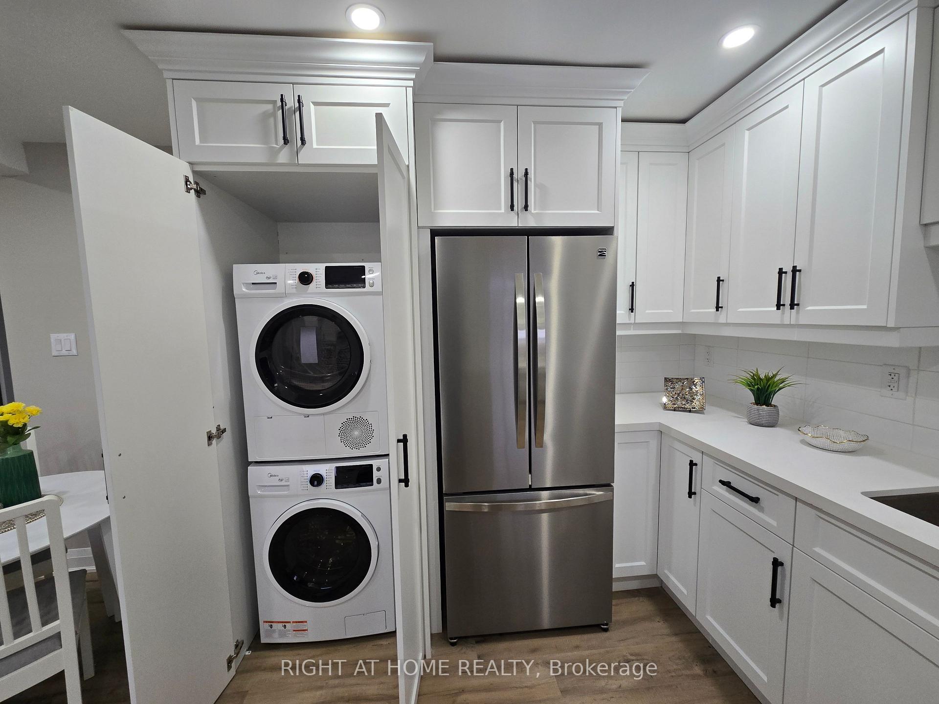 Photo 36 of 147 Allenby Avenue, Hamilton, Balfour — HOMEH