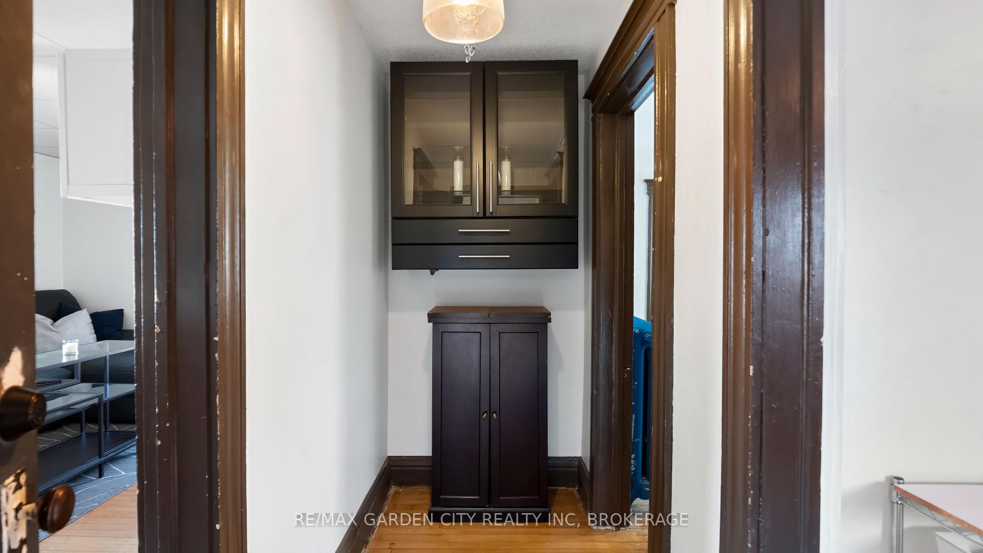 Photo 23 of 42 Dacotah Street, St. Catharines, Downtown — HOMEH