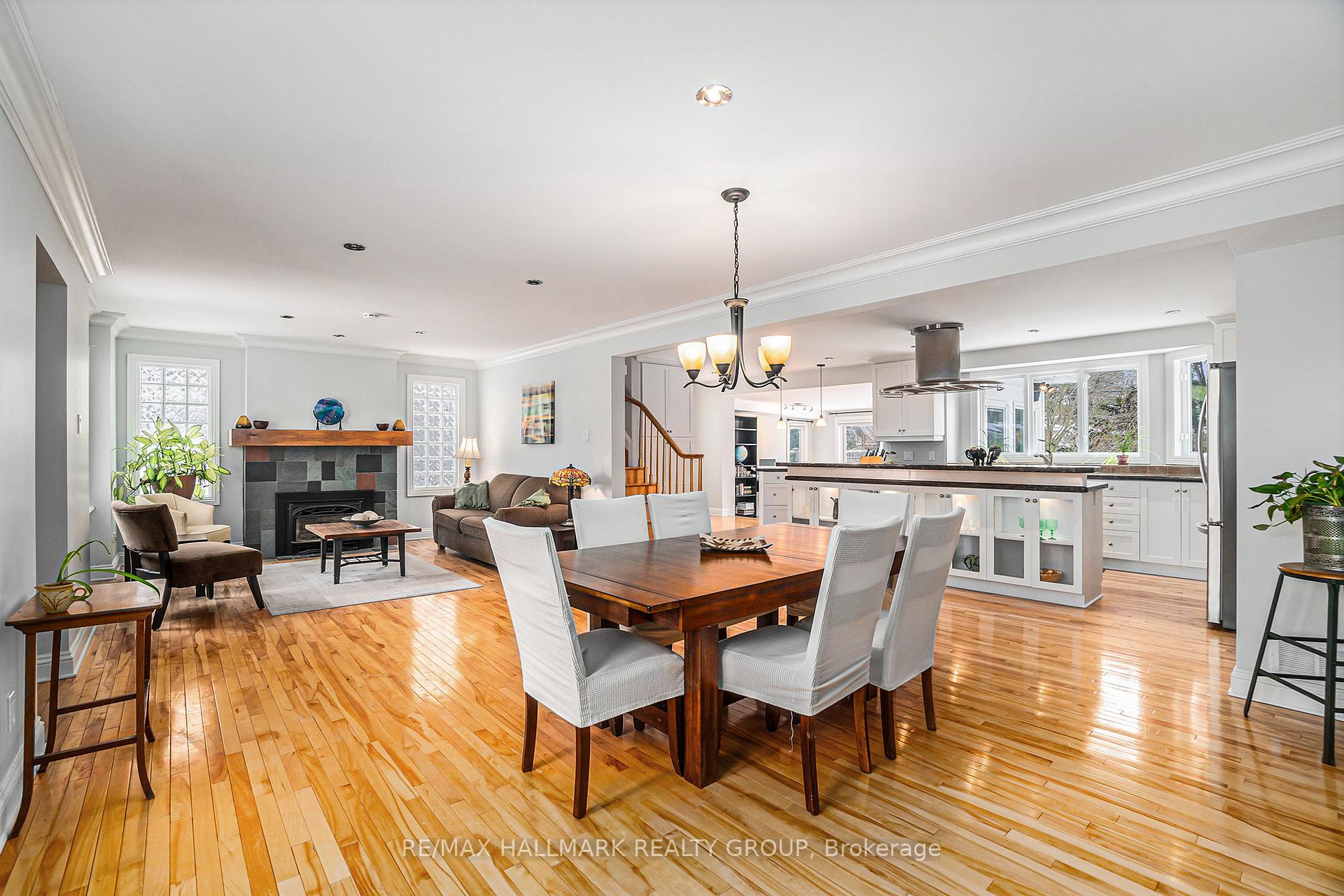 Photo 7 of 494 Mansfield Avenue, Ottawa, McKellar/Highland — HOMEH