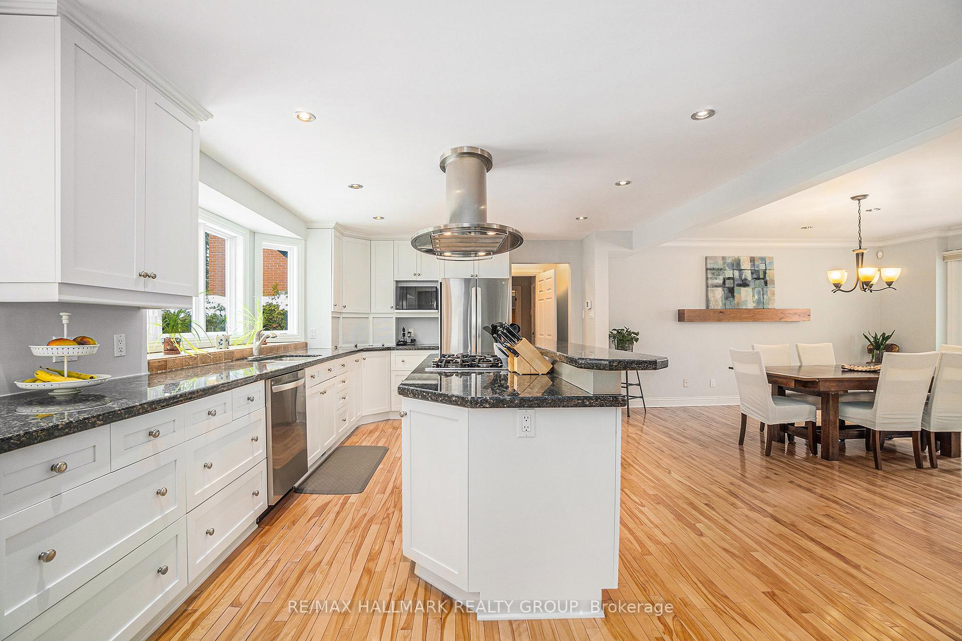 Photo 12 of 494 Mansfield Avenue, Ottawa, McKellar/Highland — HOMEH