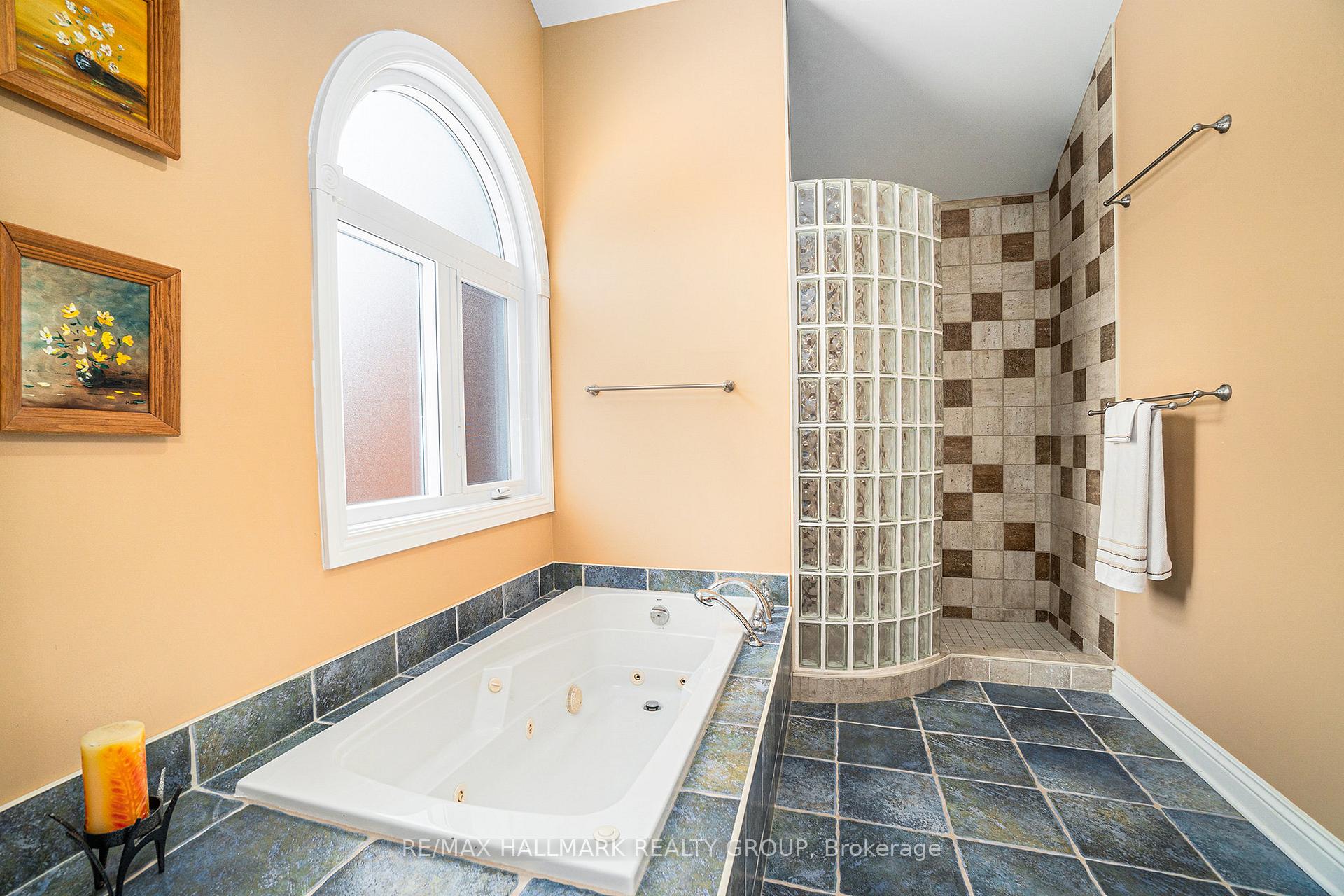 Photo 20 of 494 Mansfield Avenue, Ottawa, McKellar/Highland — HOMEH