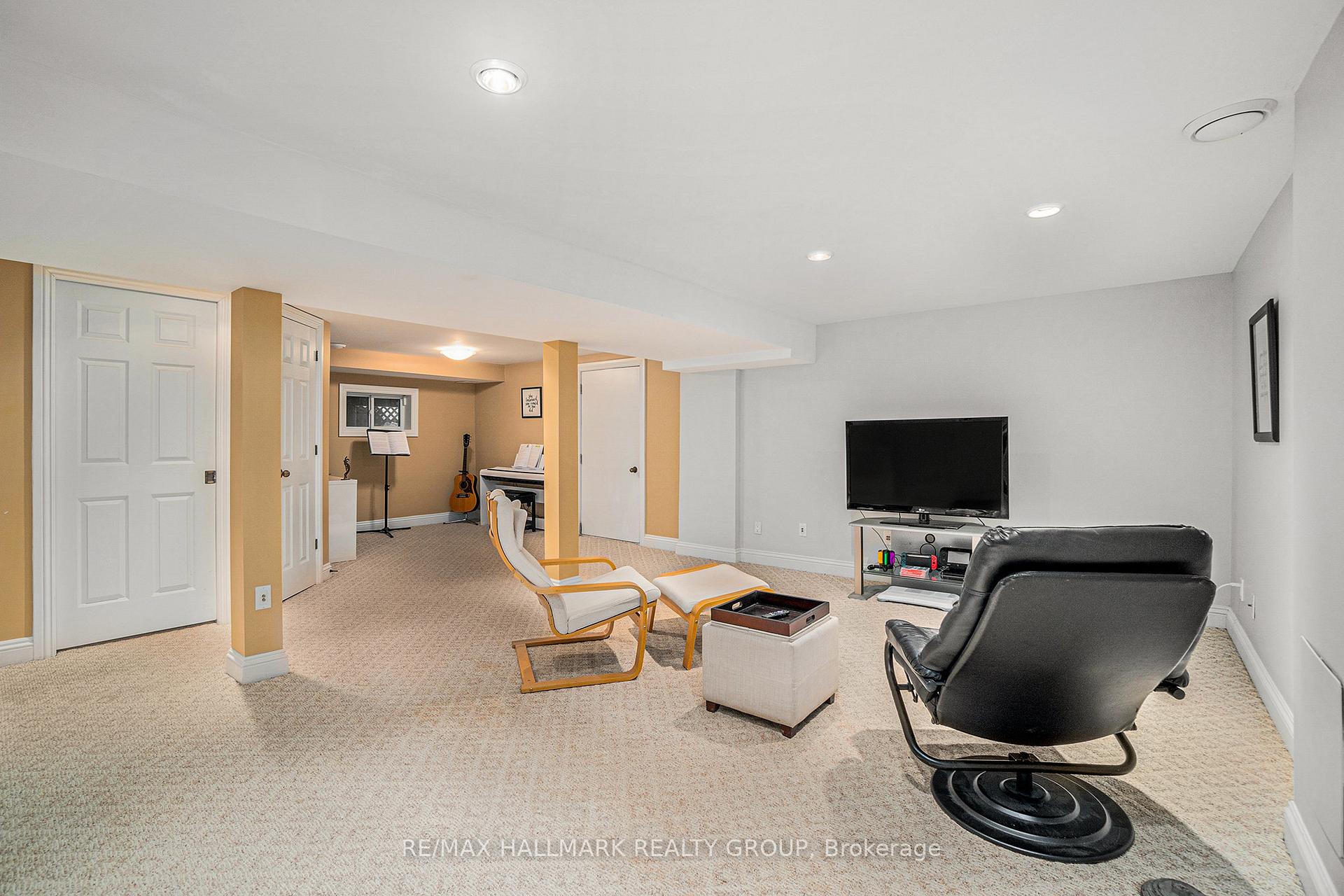 Photo 27 of 494 Mansfield Avenue, Ottawa, McKellar/Highland — HOMEH