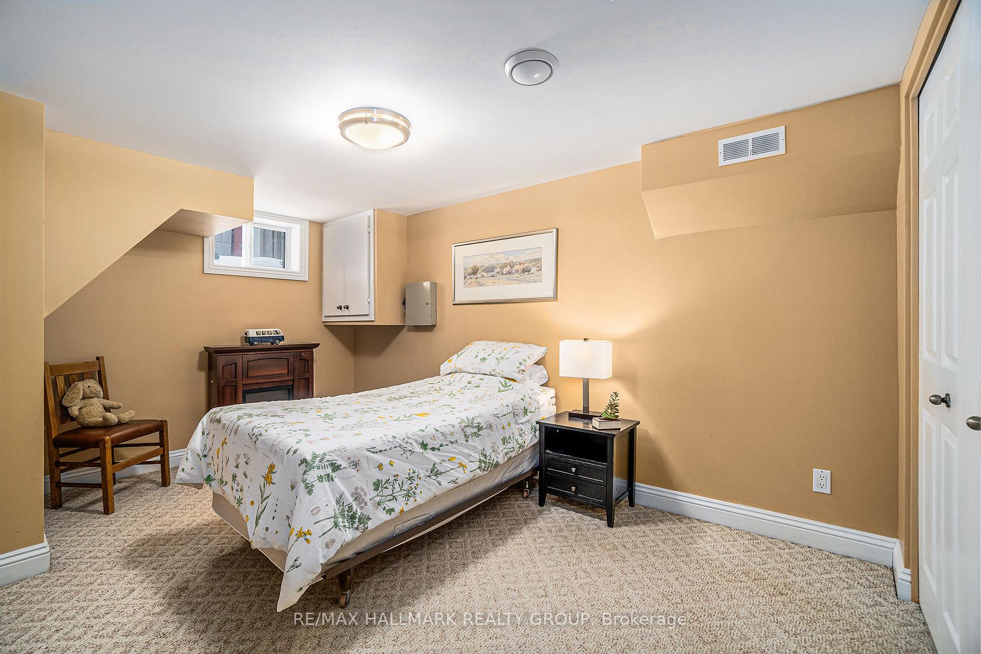 Photo 28 of 494 Mansfield Avenue, Ottawa, McKellar/Highland — HOMEH