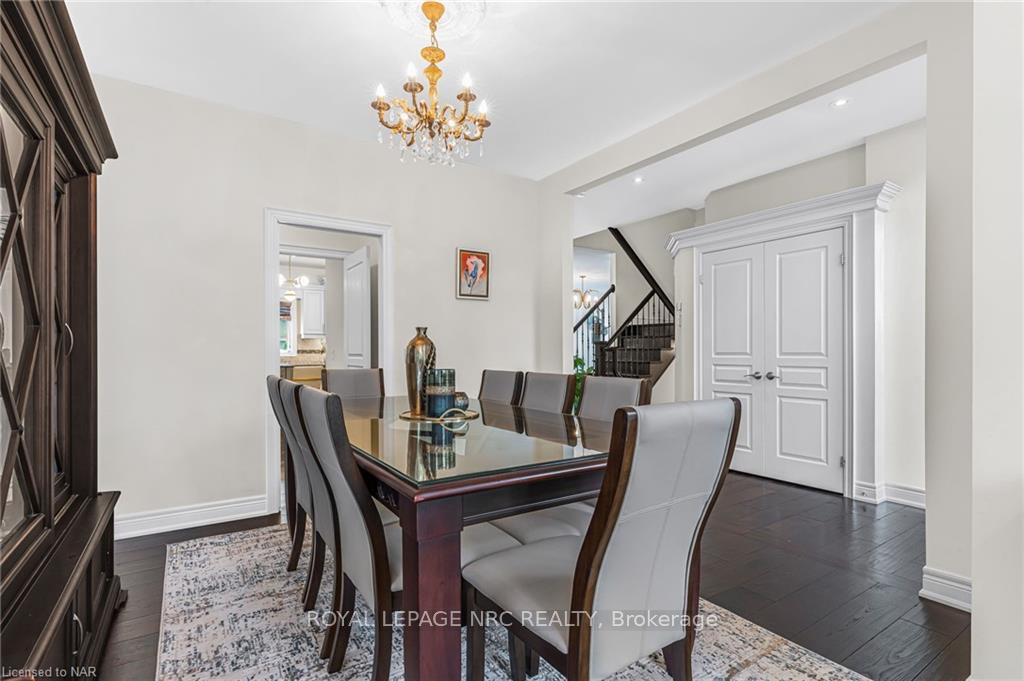 Photo 7 of 14 Tuscany Court, St. Catharines, Grapeview — HOMEH