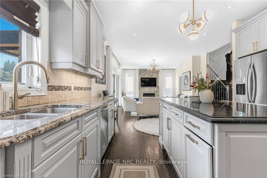 Photo 13 of 14 Tuscany Court, St. Catharines, Grapeview — HOMEH