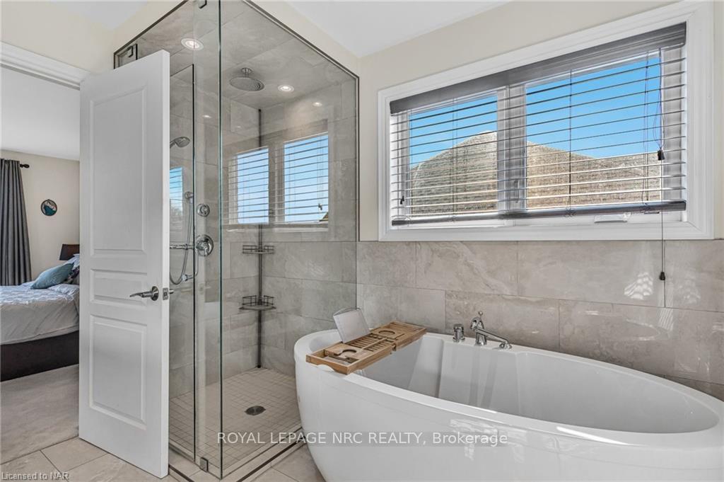 Photo 23 of 14 Tuscany Court, St. Catharines, Grapeview — HOMEH