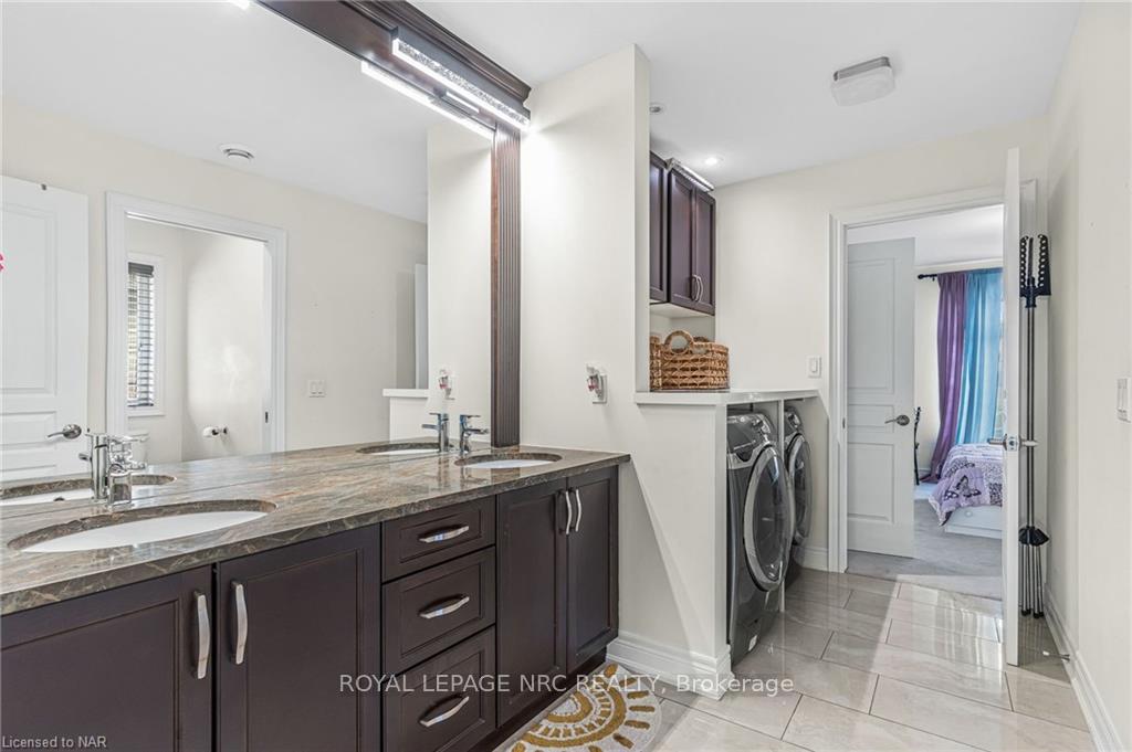 Photo 25 of 14 Tuscany Court, St. Catharines, Grapeview — HOMEH