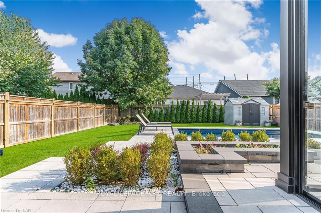 Photo 36 of 14 Tuscany Court, St. Catharines, Grapeview — HOMEH