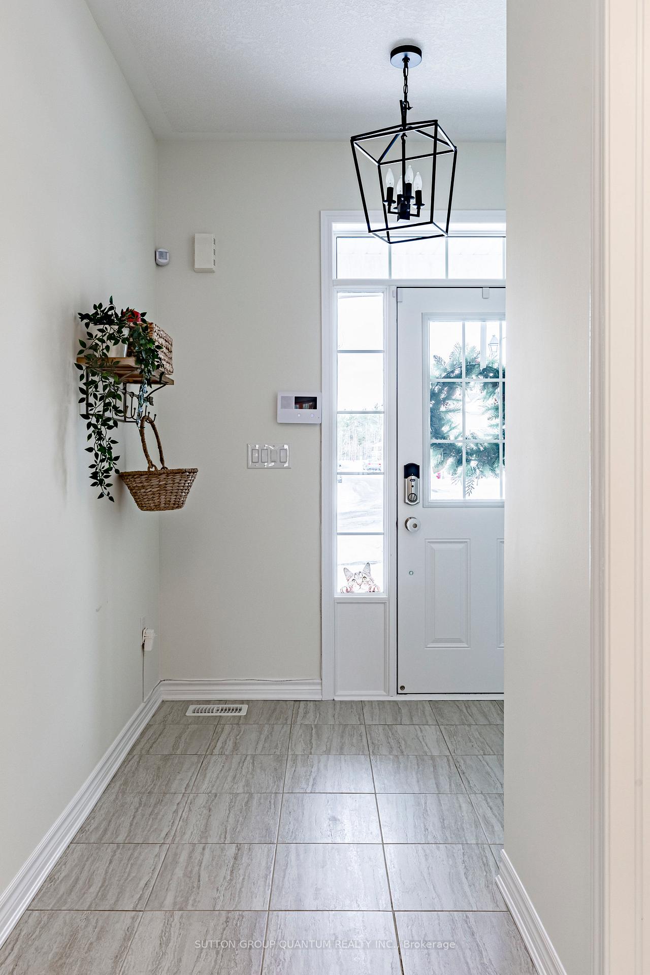 Photo 5 of 189 Stillwater Crescent, Hamilton, Waterdown — HOMEH