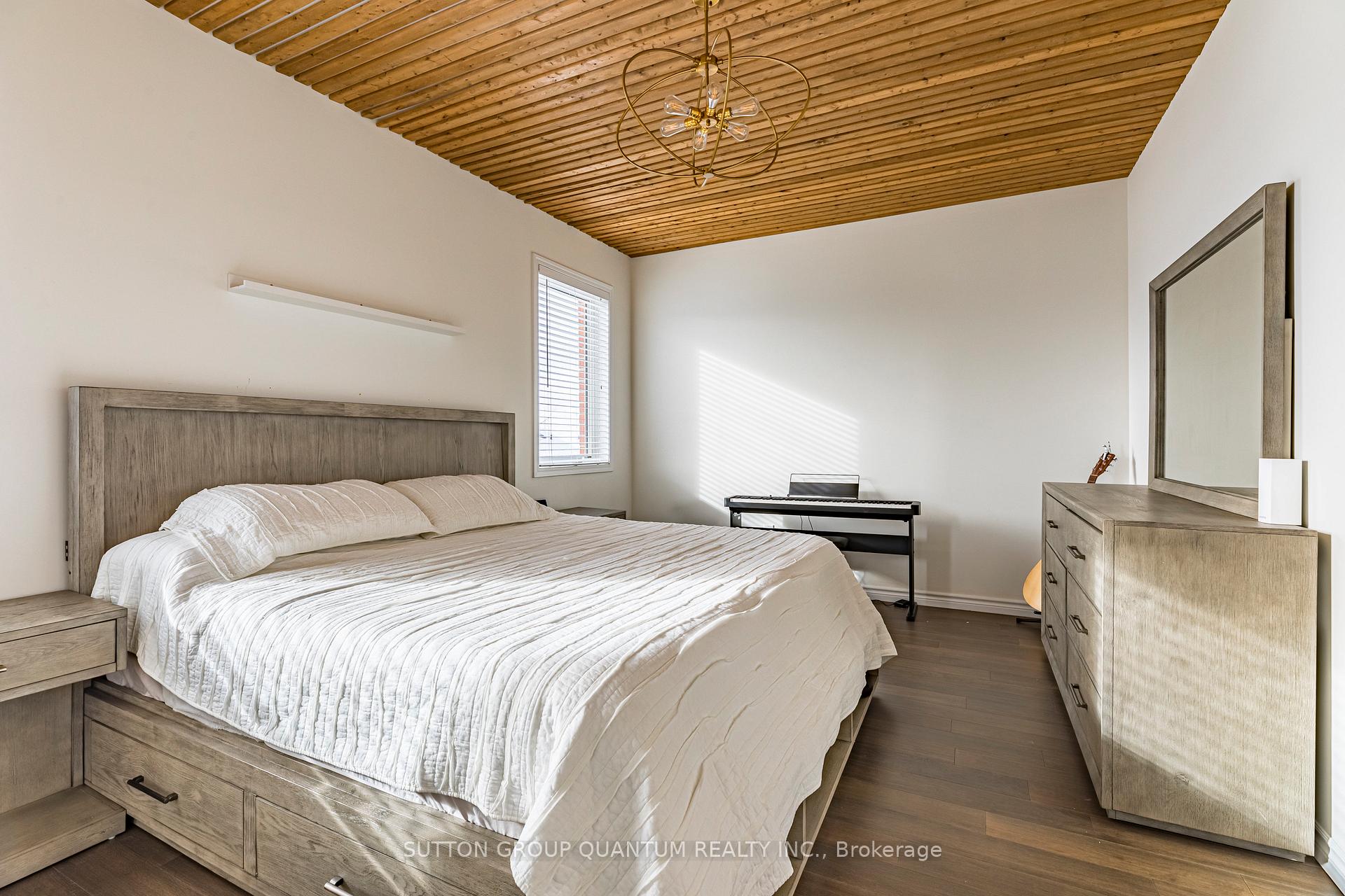 Photo 19 of 189 Stillwater Crescent, Hamilton, Waterdown — HOMEH