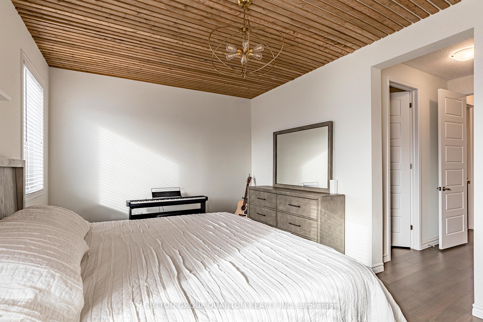 Photo 20 of 189 Stillwater Crescent, Hamilton, Waterdown — HOMEH
