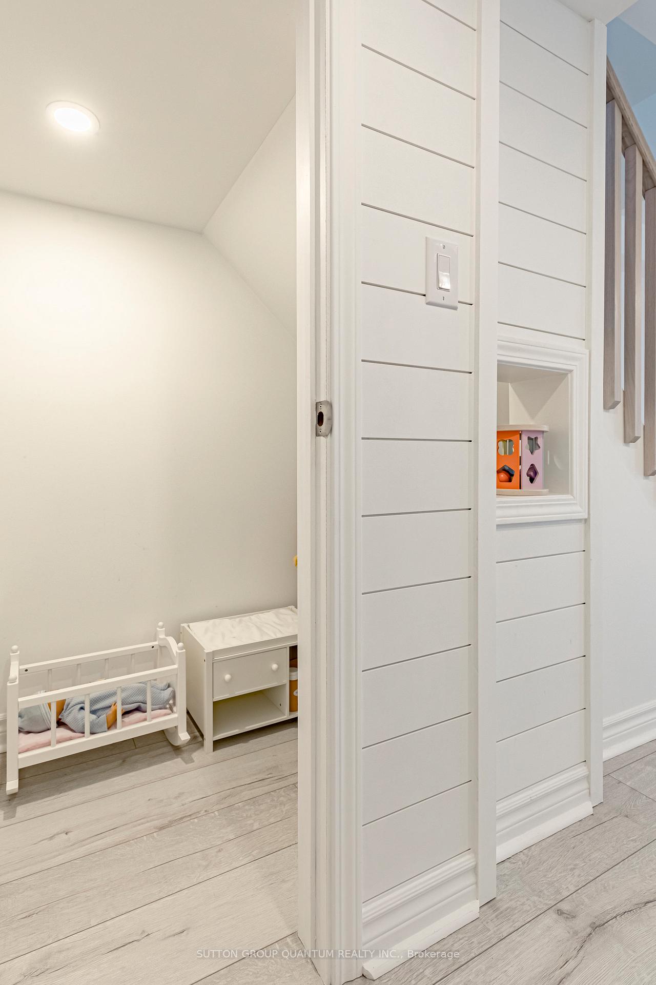 Photo 30 of 189 Stillwater Crescent, Hamilton, Waterdown — HOMEH