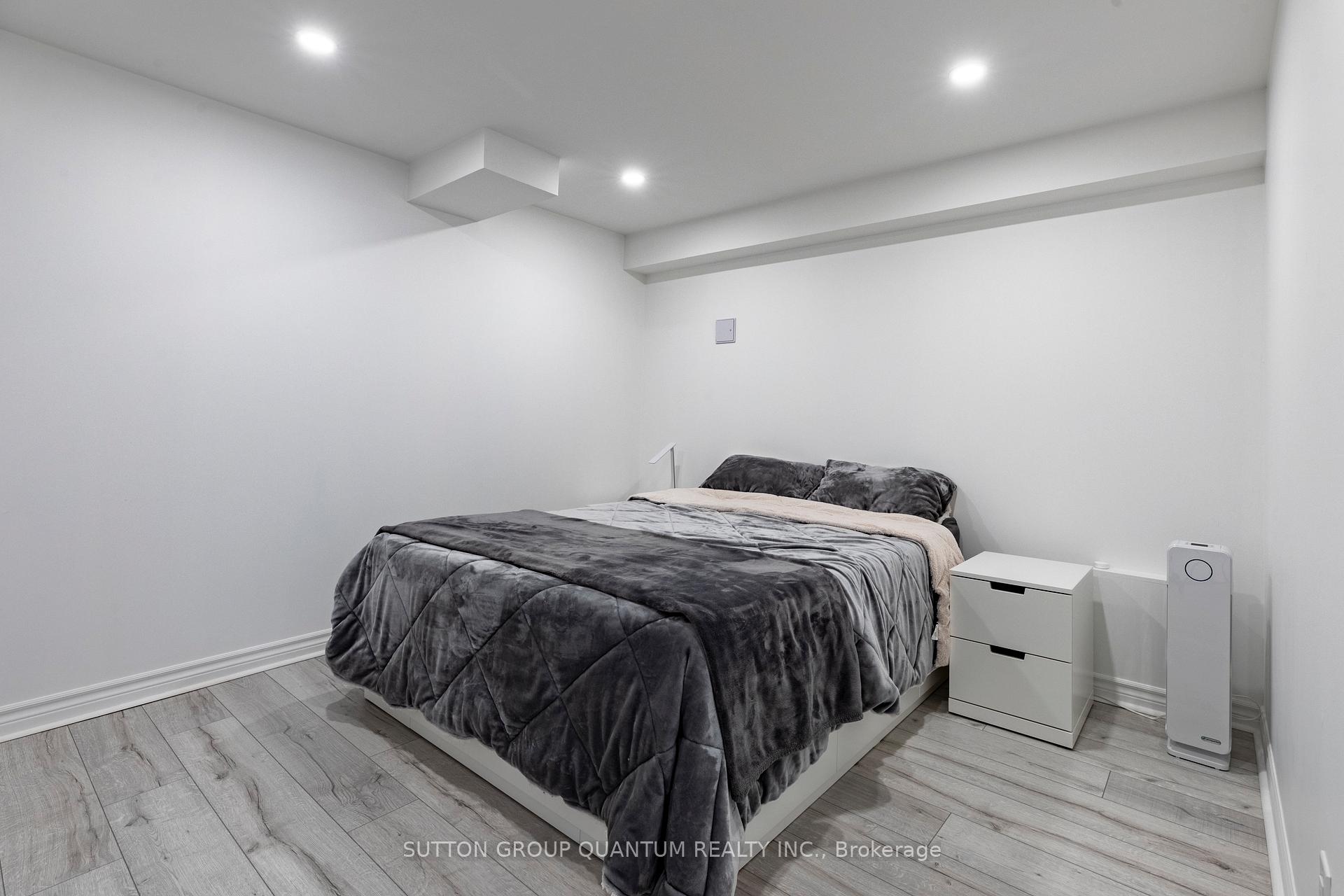 Photo 31 of 189 Stillwater Crescent, Hamilton, Waterdown — HOMEH