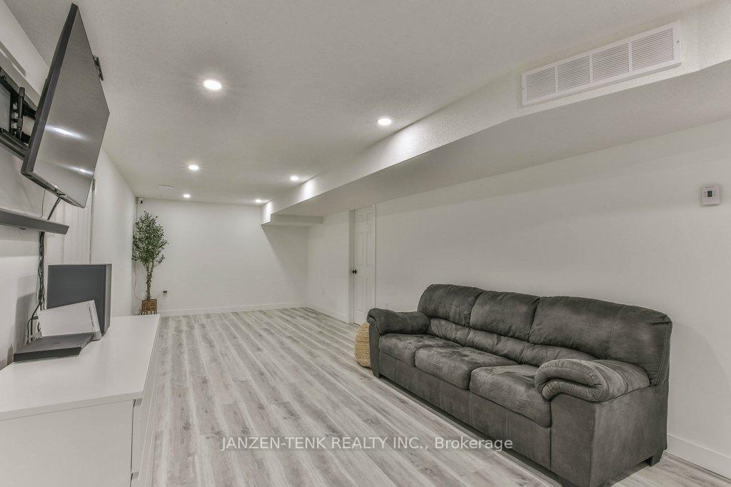 Photo 26 of 53561 Calton Line, Malahide, Calton — HOMEH