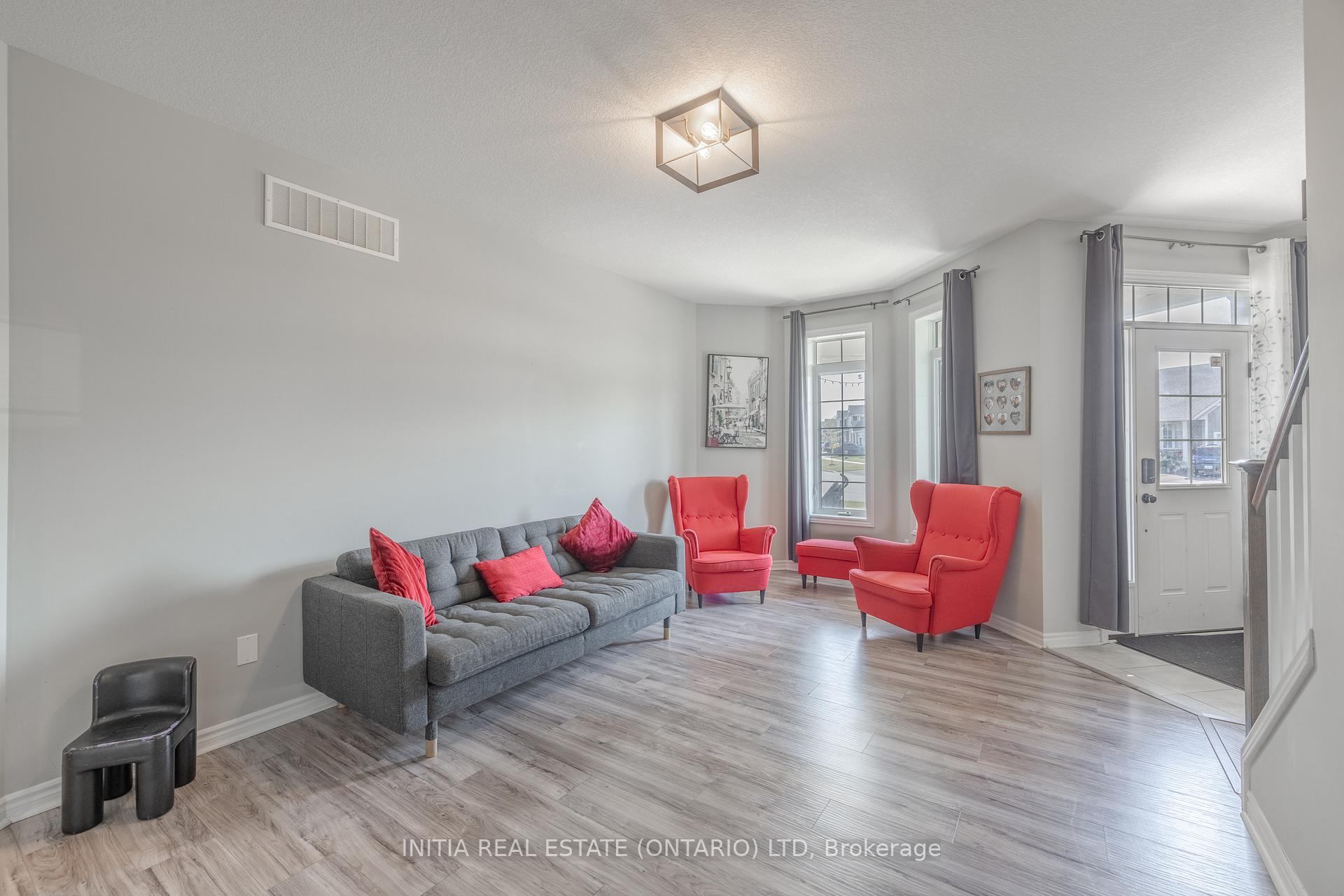 Photo 7 of 1 Oxford Terrace N, St. Thomas — HOMEH