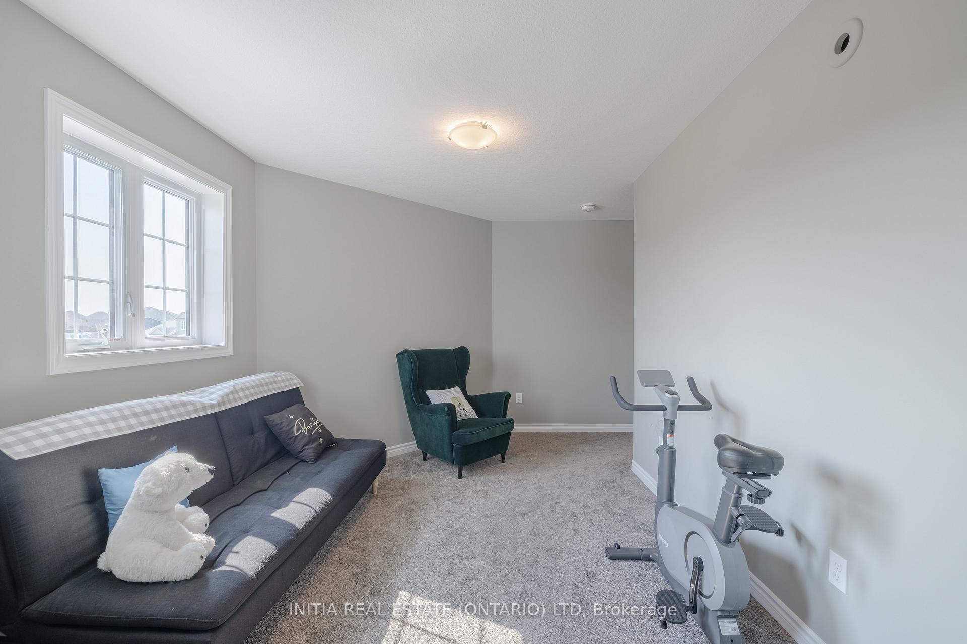 Photo 15 of 1 Oxford Terrace N, St. Thomas — HOMEH