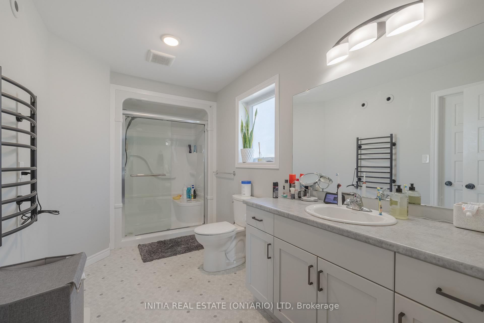 Photo 18 of 1 Oxford Terrace N, St. Thomas — HOMEH