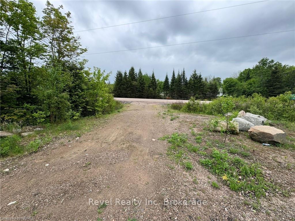 Photo 7 of 4155 Highway 17, Papineau-Cameron, Papineau Cameron — HOMEH