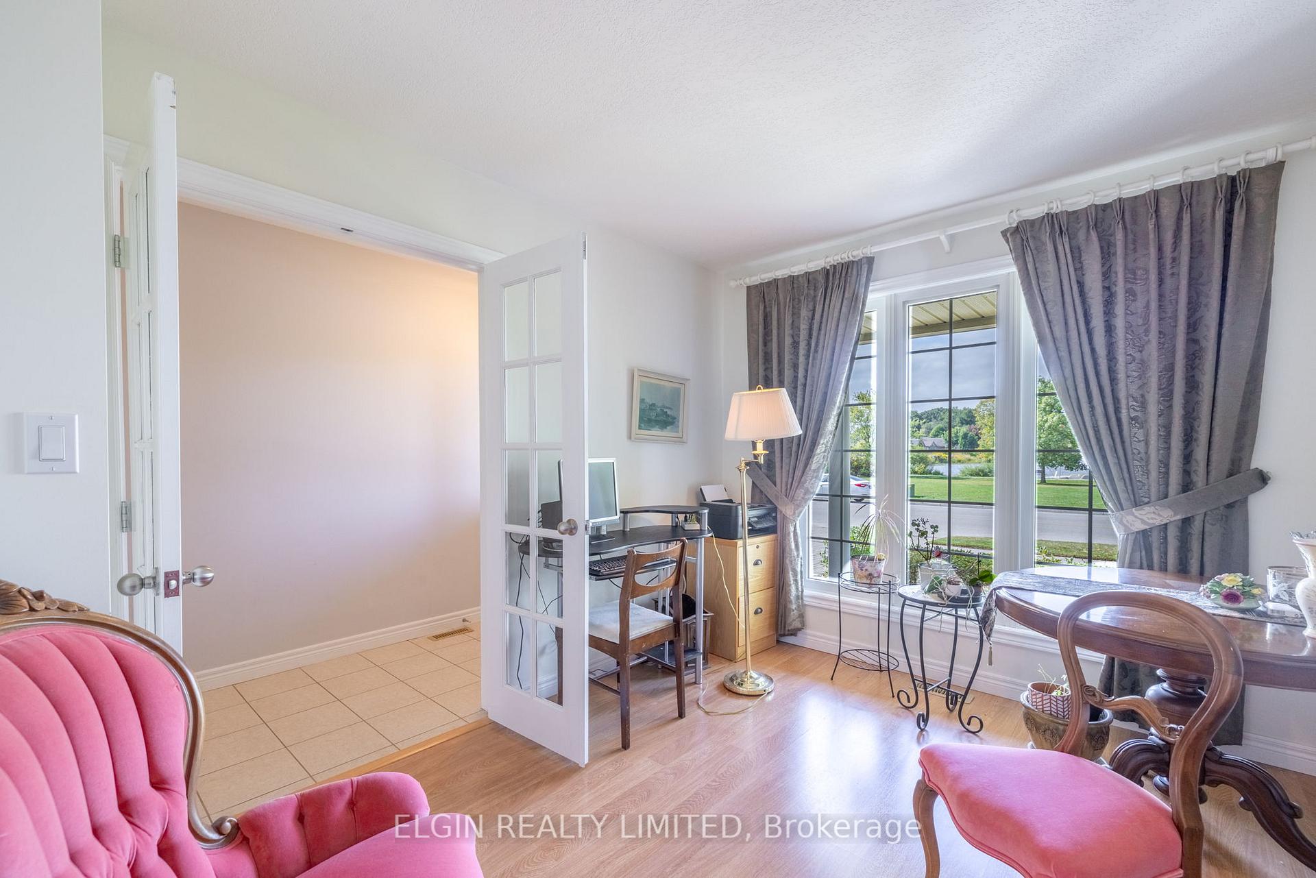 Photo 5 of 111 Lake Margaret Trail, St. Thomas — HOMEH