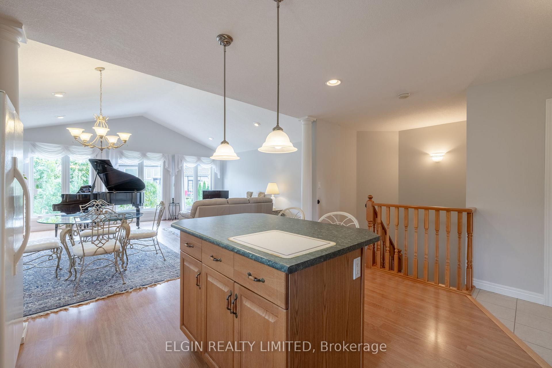Photo 11 of 111 Lake Margaret Trail, St. Thomas — HOMEH