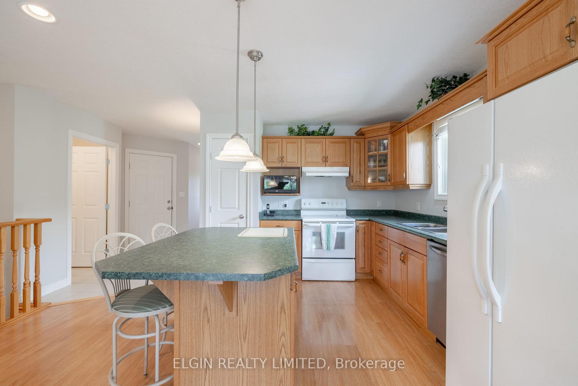 Photo 13 of 111 Lake Margaret Trail, St. Thomas — HOMEH
