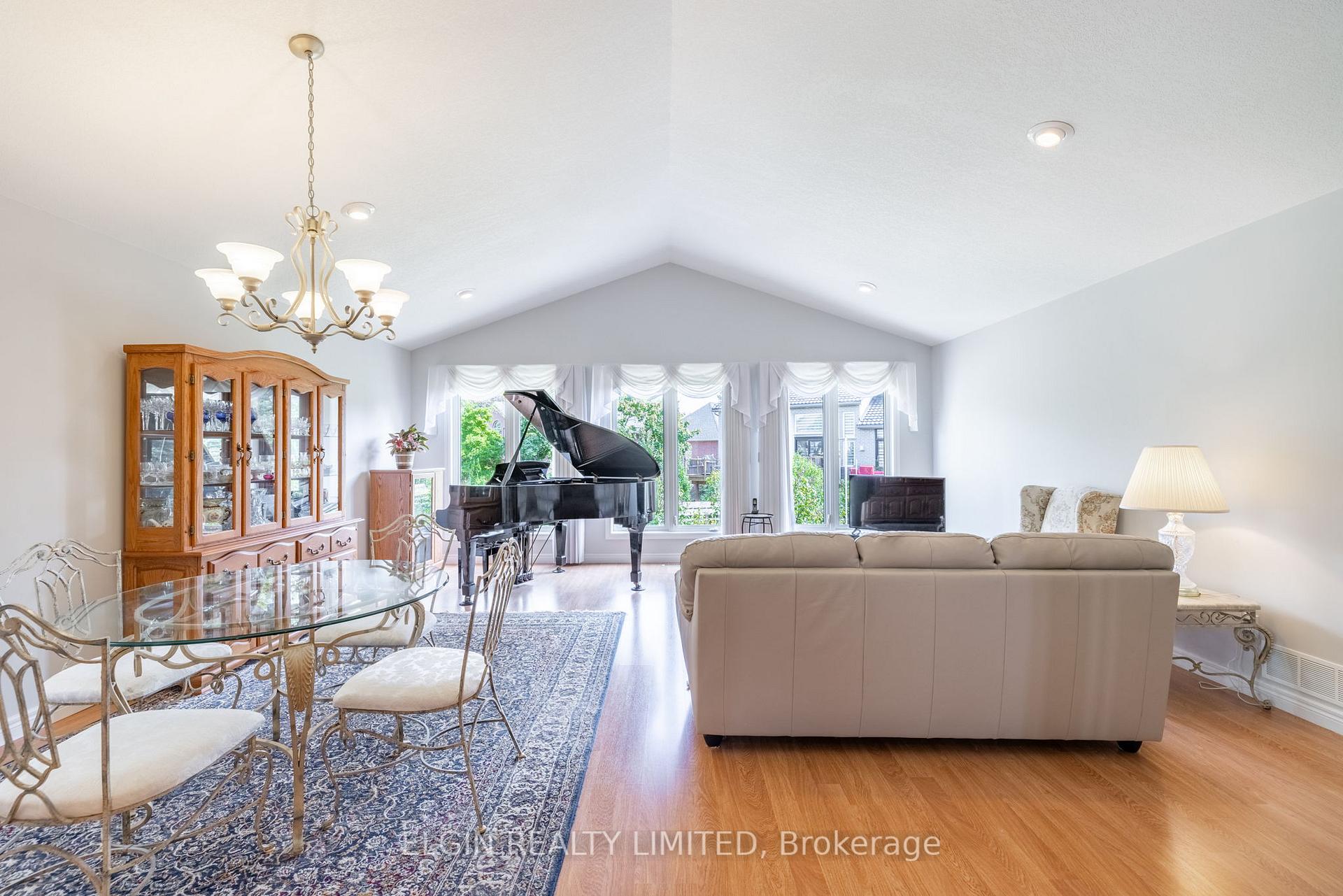 Photo 14 of 111 Lake Margaret Trail, St. Thomas — HOMEH
